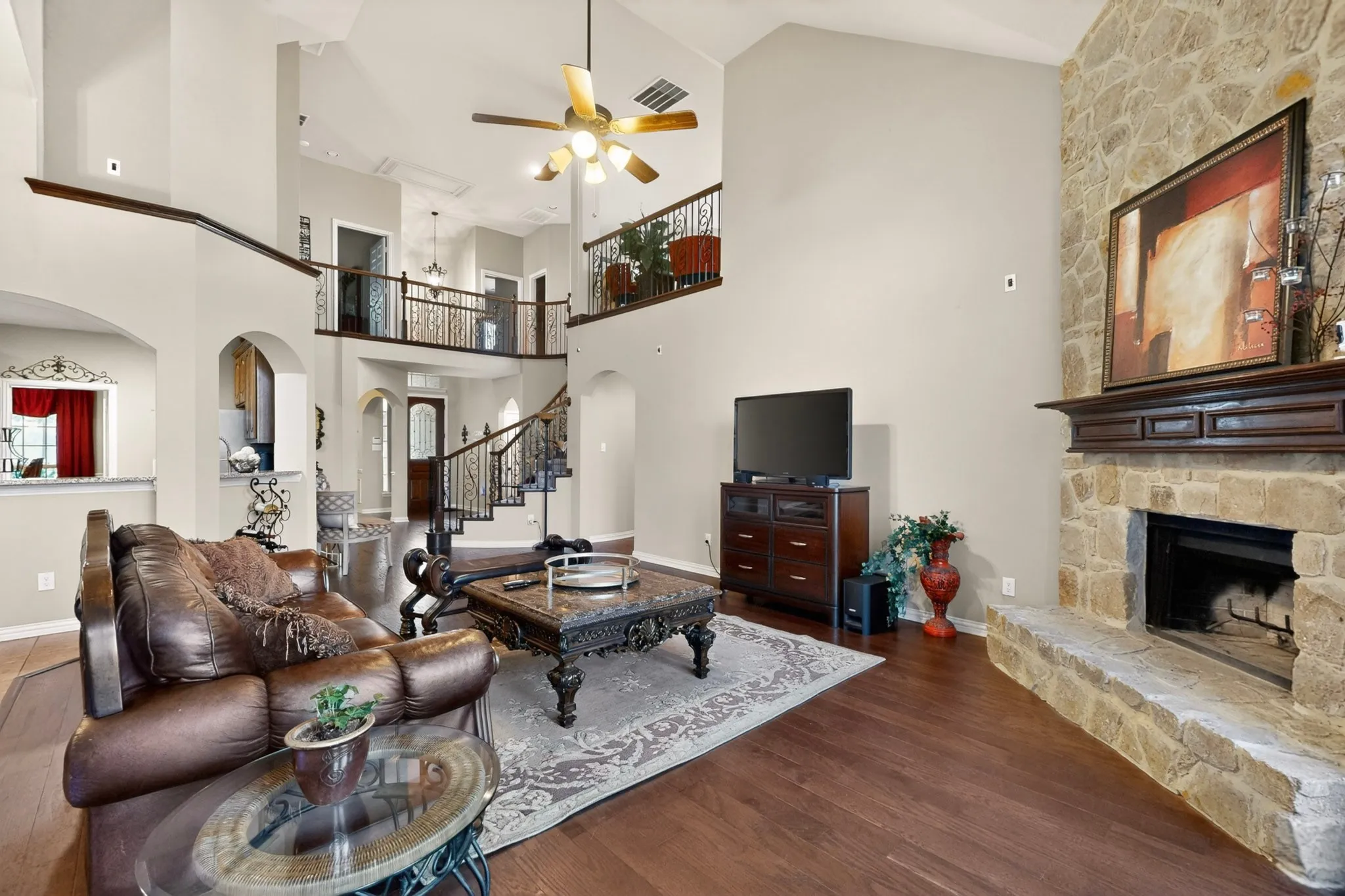 Single Family Residence For Sale in Dallas County , 914 Hidden Lakes Drive, Cedar Hill, Texas 75104, 5 Bedrooms, 4 Bathrooms, 3 Garage spaces, 4,461 Sqft, built in 2014, Price $530,000, mls#21287291, Real Estate Agent in Cedar Hill, Homes For Sale in Dallas county, Homes For Sale in Cedar Hill, Realtor in Cedar Hill Texas, Real Estate Brokerage Independent Realty Texas, Luminita Cordes Realtor