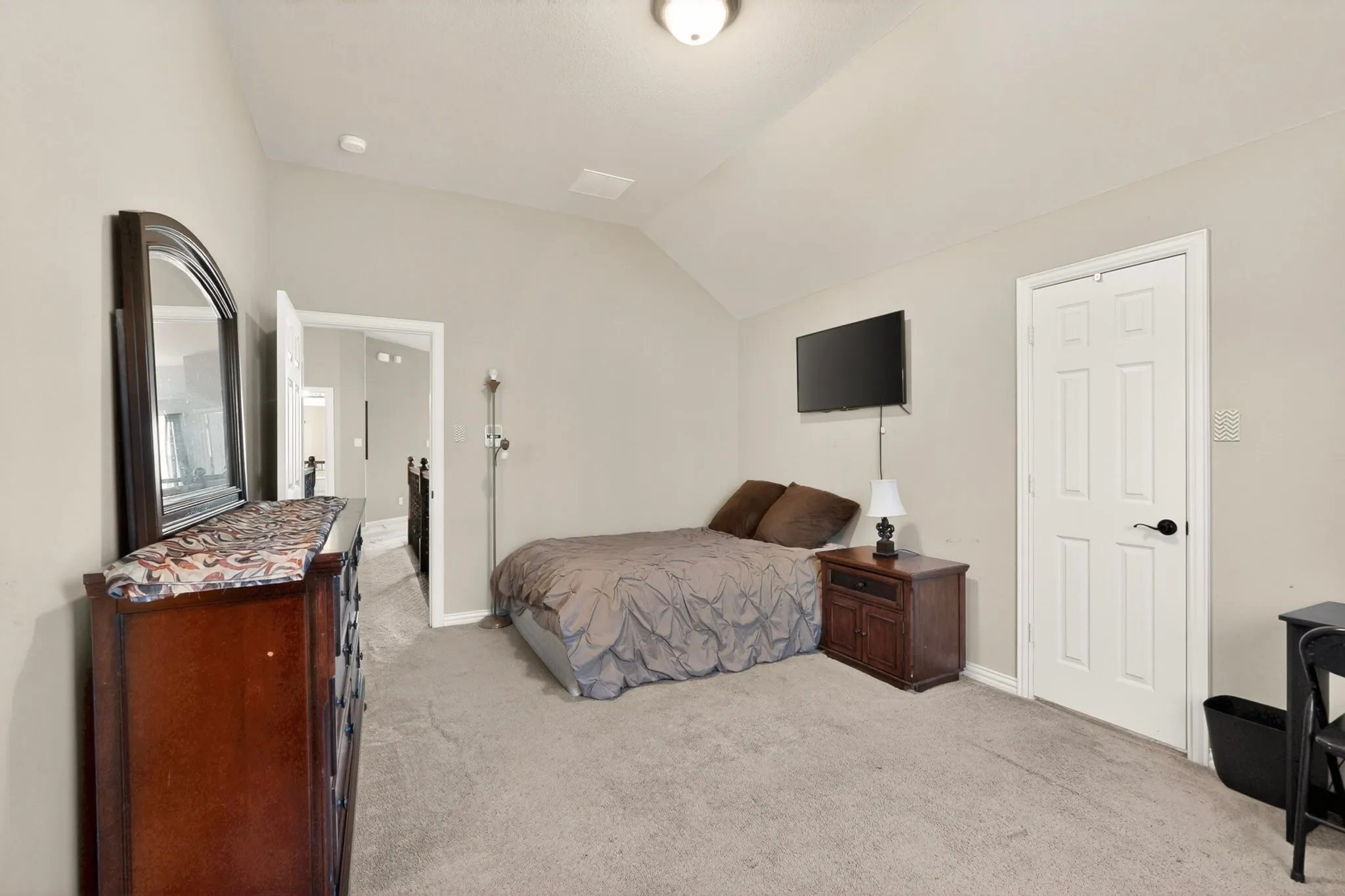 Single Family Residence For Sale in Dallas County , 914 Hidden Lakes Drive, Cedar Hill, Texas 75104, 5 Bedrooms, 4 Bathrooms, 3 Garage spaces, 4,461 Sqft, built in 2014, Price $530,000, mls#21287291, Real Estate Agent in Cedar Hill, Homes For Sale in Dallas county, Homes For Sale in Cedar Hill, Realtor in Cedar Hill Texas, Real Estate Brokerage Independent Realty Texas, Luminita Cordes Realtor