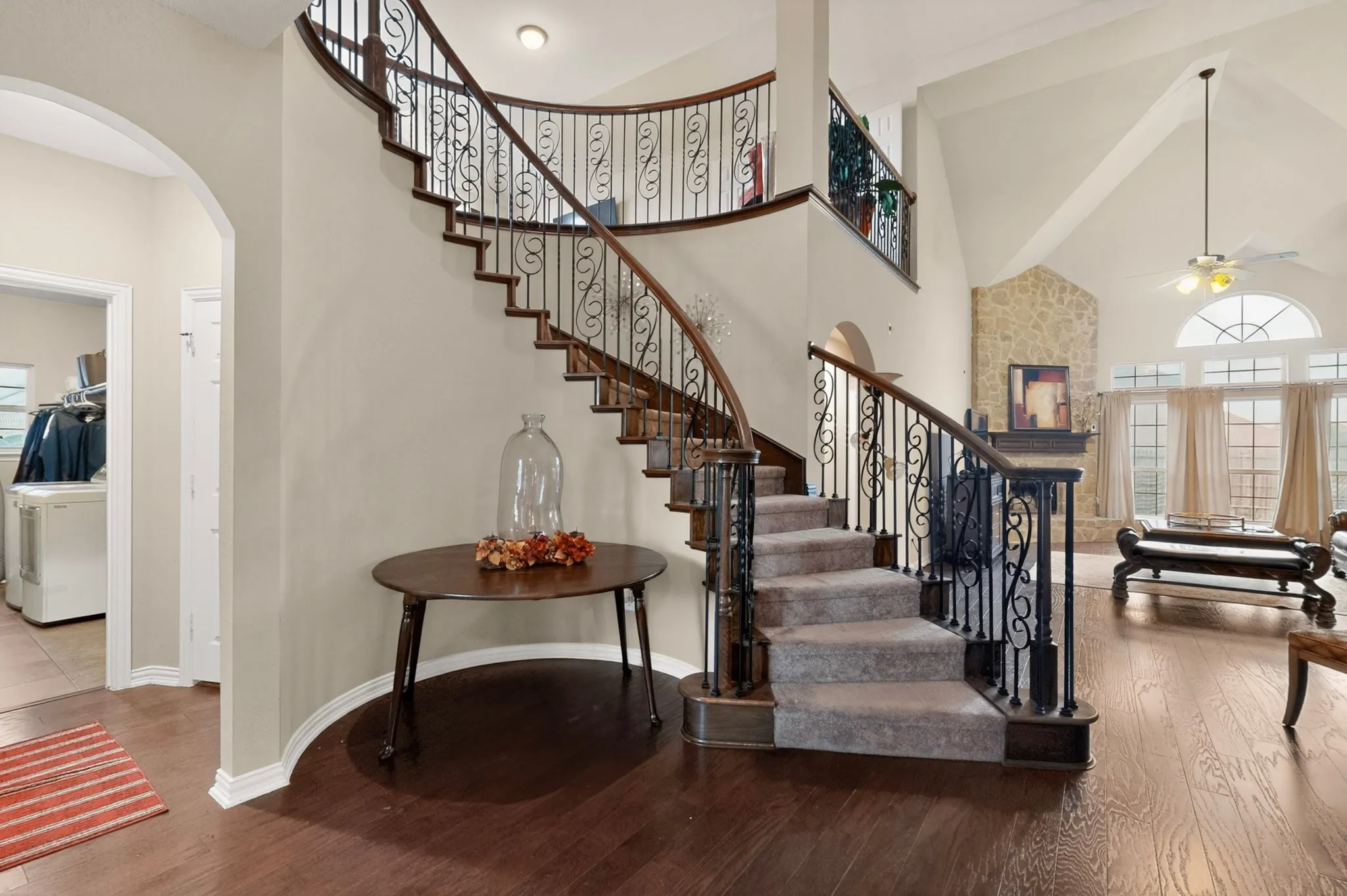 Single Family Residence For Sale in Dallas County , 914 Hidden Lakes Drive, Cedar Hill, Texas 75104, 5 Bedrooms, 4 Bathrooms, 3 Garage spaces, 4,461 Sqft, built in 2014, Price $530,000, mls#21287291, Real Estate Agent in Cedar Hill, Homes For Sale in Dallas county, Homes For Sale in Cedar Hill, Realtor in Cedar Hill Texas, Real Estate Brokerage Independent Realty Texas, Luminita Cordes Realtor
