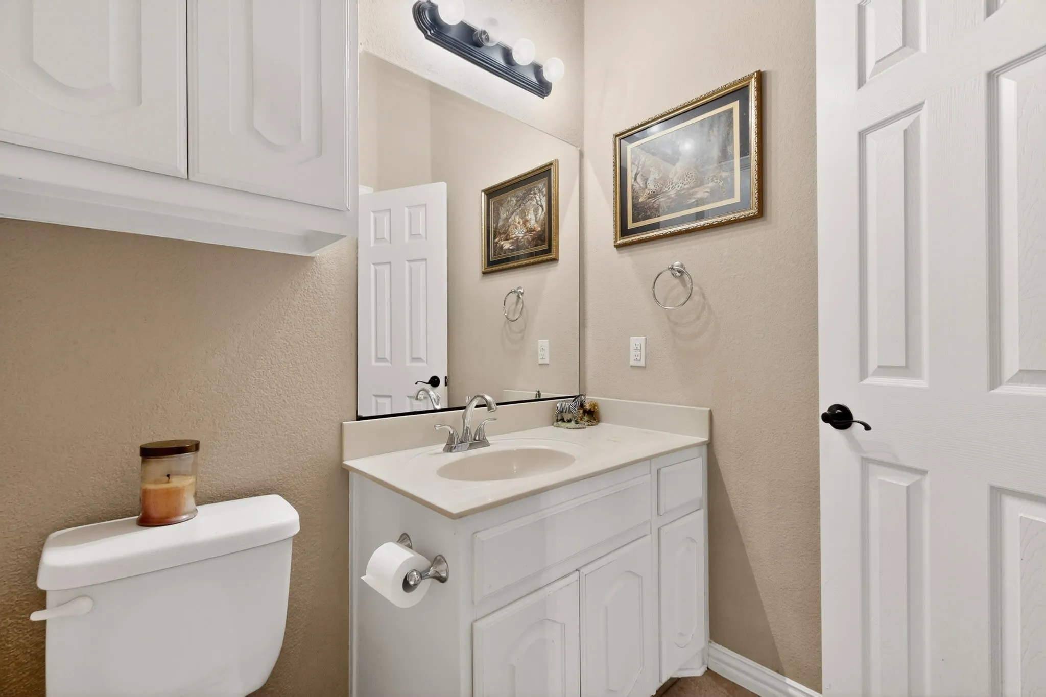 Single Family Residence For Sale in Dallas County , 914 Hidden Lakes Drive, Cedar Hill, Texas 75104, 5 Bedrooms, 4 Bathrooms, 3 Garage spaces, 4,461 Sqft, built in 2014, Price $530,000, mls#21287291, Real Estate Agent in Cedar Hill, Homes For Sale in Dallas county, Homes For Sale in Cedar Hill, Realtor in Cedar Hill Texas, Real Estate Brokerage Independent Realty Texas, Luminita Cordes Realtor