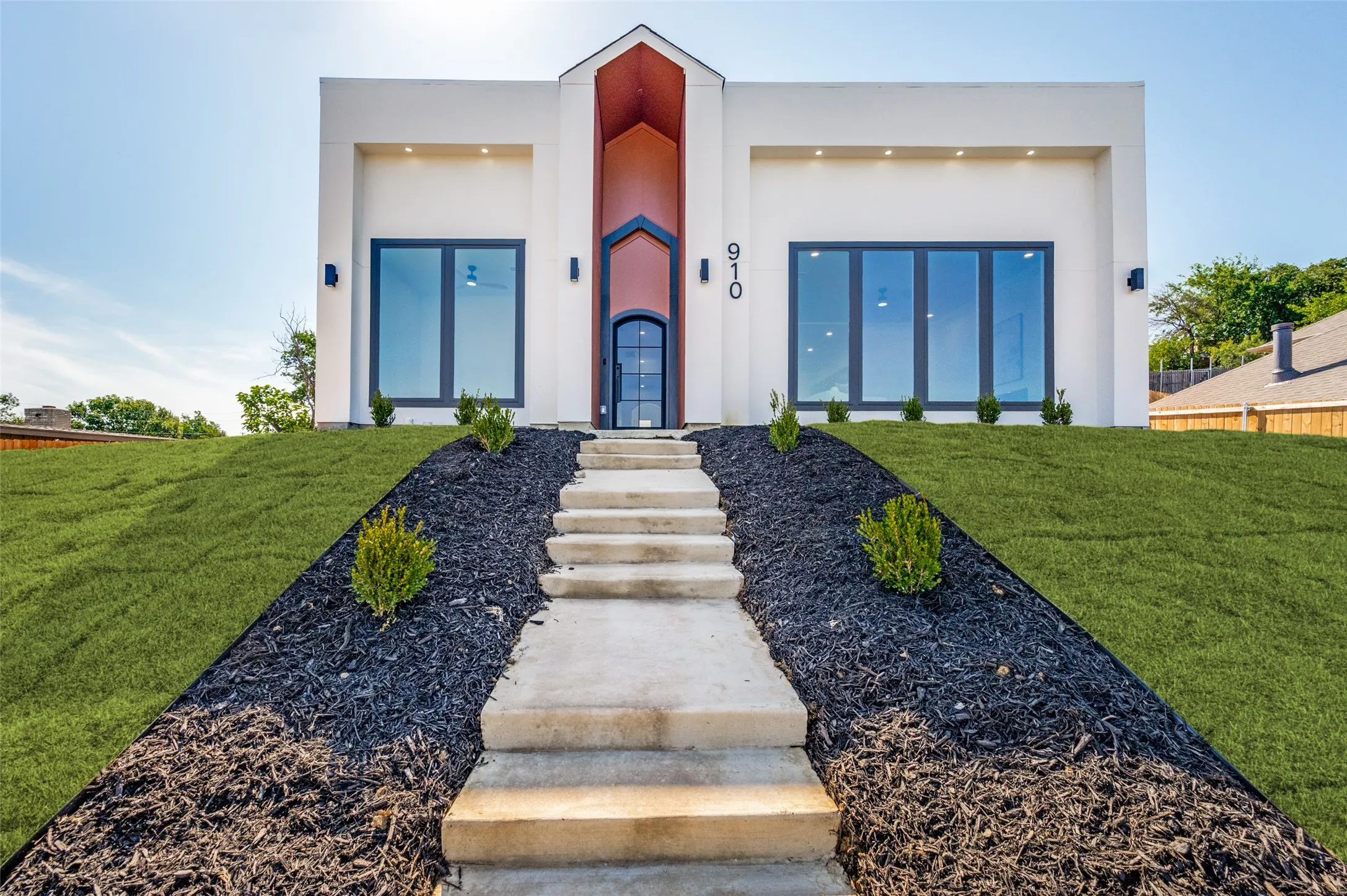 Single Family Residence For Sale in Dallas County , 910 Gallant Fox Drive, Dallas, Texas 75211, 3 Bedroom, 3 Bathroom, 2 Garage spaces, 2,125 Sqft, built in 2026, mls#21286770, Real Estate Agent in Dallas, Homes For Sale in Dallas county, Homes For Sale in Dallas, Realtor in Dallas Texas, Real Estate Brokerage Independent Realty Texas, Luminita Cordes Realtor