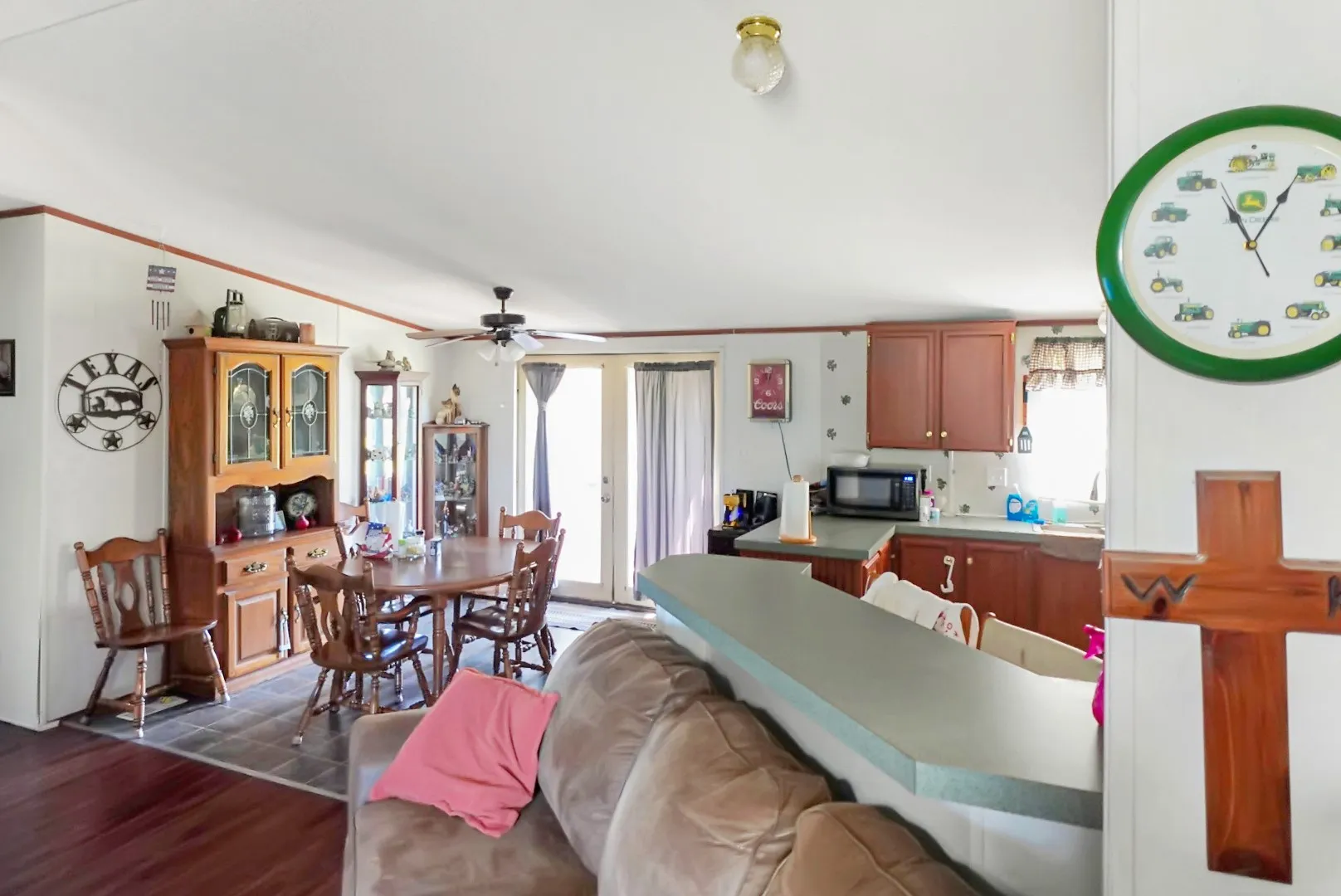 Mobile Home For Sale in Erath County , 30495 State Highway 6, Hico, Texas 76457, 4 Bedrooms, 2 Bathrooms, Garage spaces, 1,792 Sqft, built in 2001, Price $320,000, mls#21288456, Real Estate Agent in Hico, Homes For Sale in Erath county, Homes For Sale in Hico, Realtor in Hico Texas, Real Estate Brokerage Independent Realty Texas, Luminita Cordes Realtor