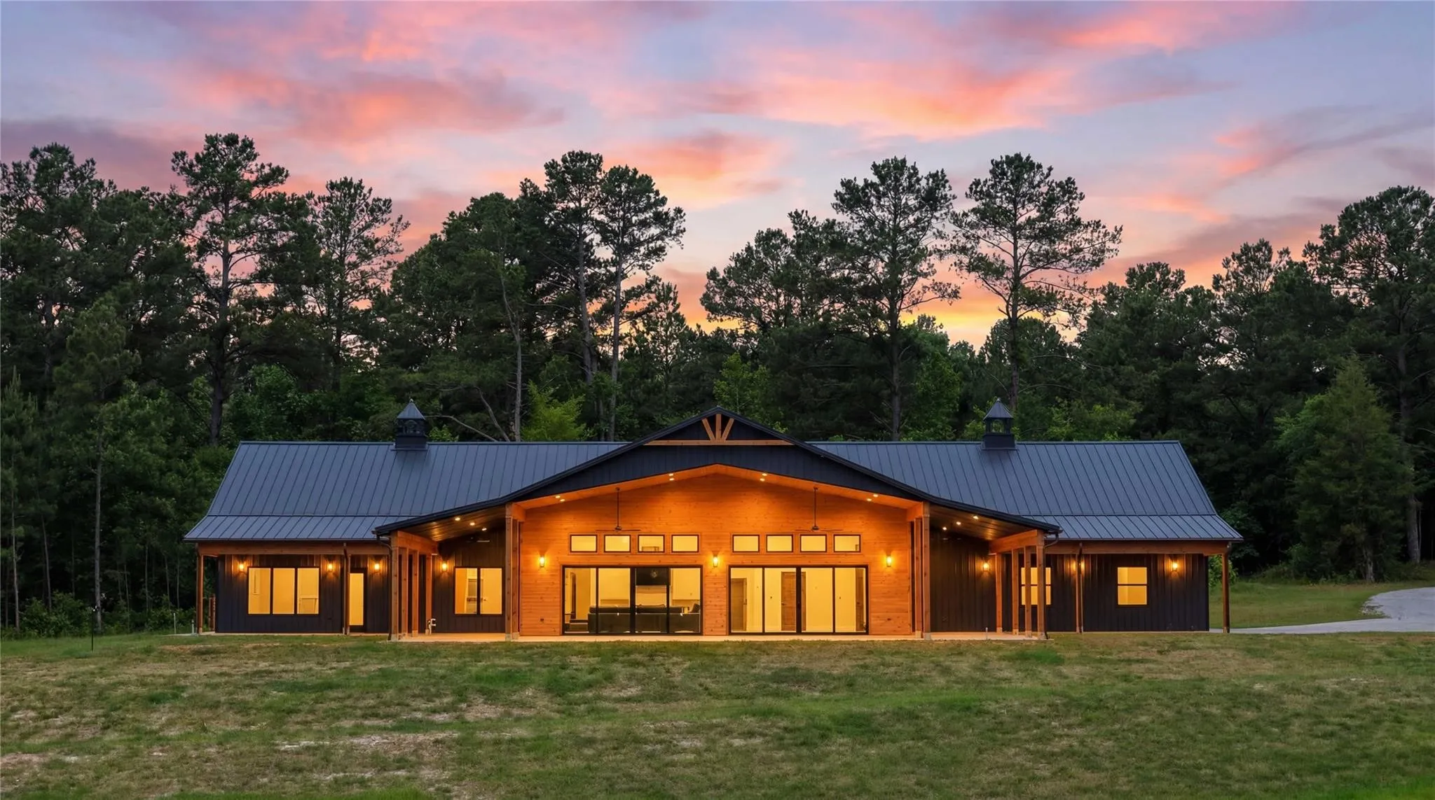 Farm For Sale in Cherokee County , 447 County Road 2211, Rusk, Texas 75785, 6 Bedroom, 5 Bathroom, 3 Garage spaces, 6,345 Sqft, built in 2025, Price $4,495,000, mls#21284154, Real Estate Agent in Rusk, Homes For Sale in Cherokee county, Homes For Sale in Rusk, Realtor in Rusk Texas, Real Estate Brokerage Independent Realty Texas, Luminita Cordes Realtor