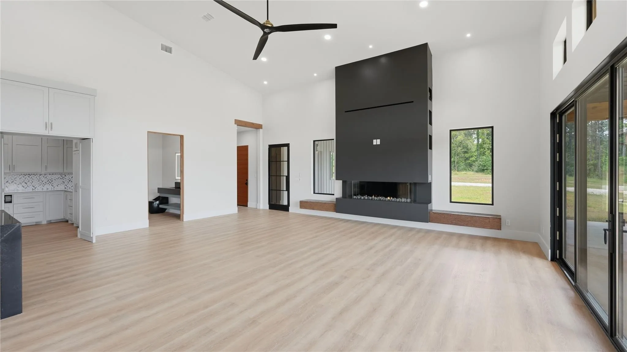 Farm For Sale in Cherokee County , 447 County Road 2211, Rusk, Texas 75785, 6 Bedroom, 5 Bathroom, 3 Garage spaces, 6,345 Sqft, built in 2025, Price $4,495,000, mls#21284154, Real Estate Agent in Rusk, Homes For Sale in Cherokee county, Homes For Sale in Rusk, Realtor in Rusk Texas, Real Estate Brokerage Independent Realty Texas, Luminita Cordes Realtor