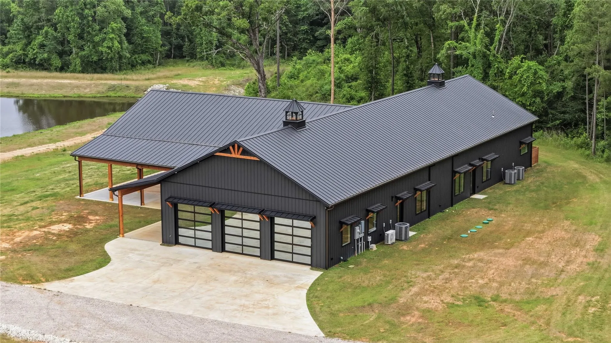 Farm For Sale in Cherokee County , 447 County Road 2211, Rusk, Texas 75785, 6 Bedroom, 5 Bathroom, 3 Garage spaces, 6,345 Sqft, built in 2025, Price $4,495,000, mls#21284154, Real Estate Agent in Rusk, Homes For Sale in Cherokee county, Homes For Sale in Rusk, Realtor in Rusk Texas, Real Estate Brokerage Independent Realty Texas, Luminita Cordes Realtor
