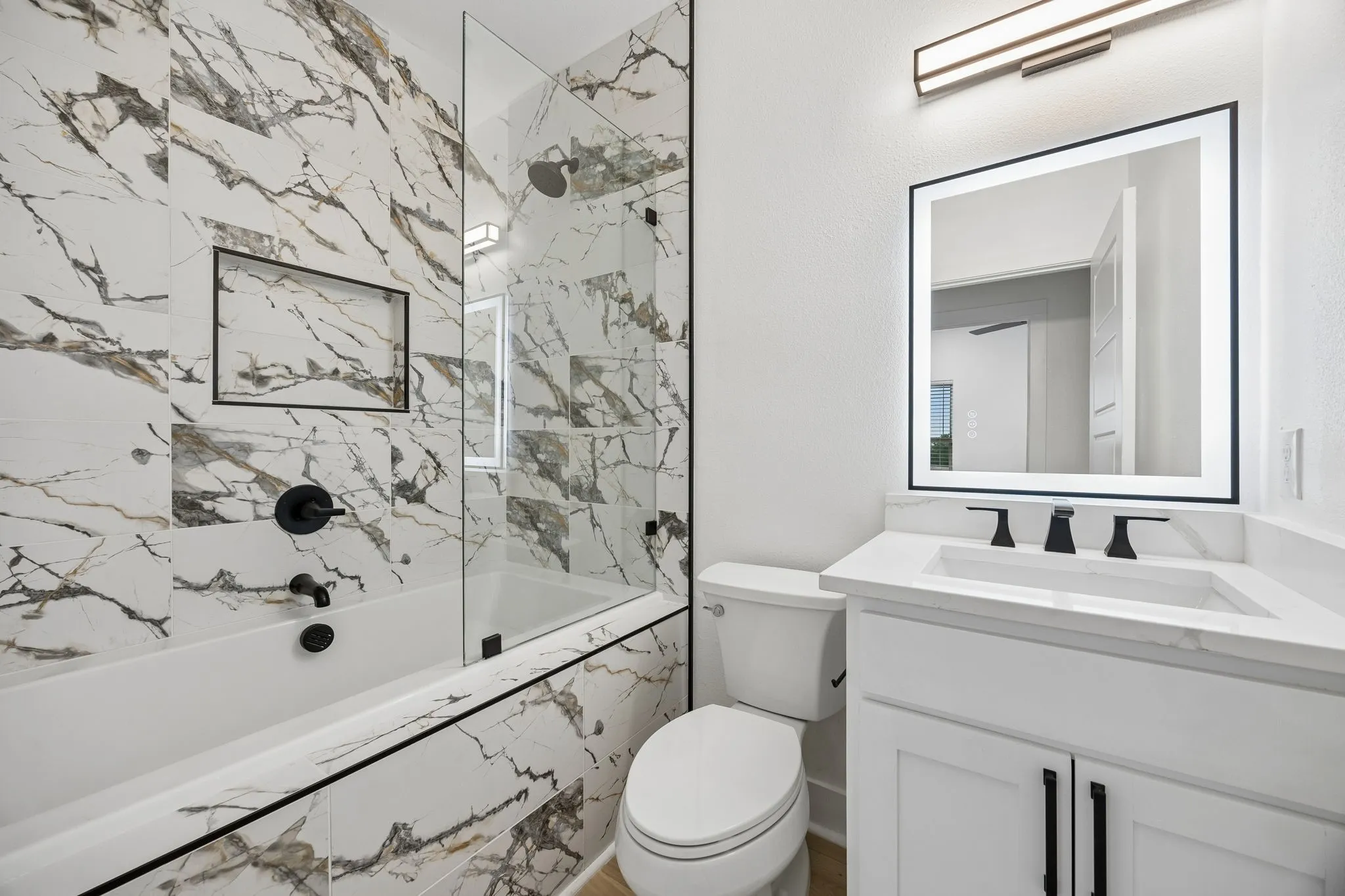 Single Family Residence For Sale in Dallas County , 1206 Vermont Avenue, Dallas, Texas 75216, 4 Bedroom, 4 Bathroom, 2 Garage spaces, 3,600 Sqft, built in 2021, mls#21265134, Real Estate Agent in Dallas, Homes For Sale in Dallas county, Homes For Sale in Dallas, Realtor in Dallas Texas, Real Estate Brokerage Independent Realty Texas, Luminita Cordes Realtor