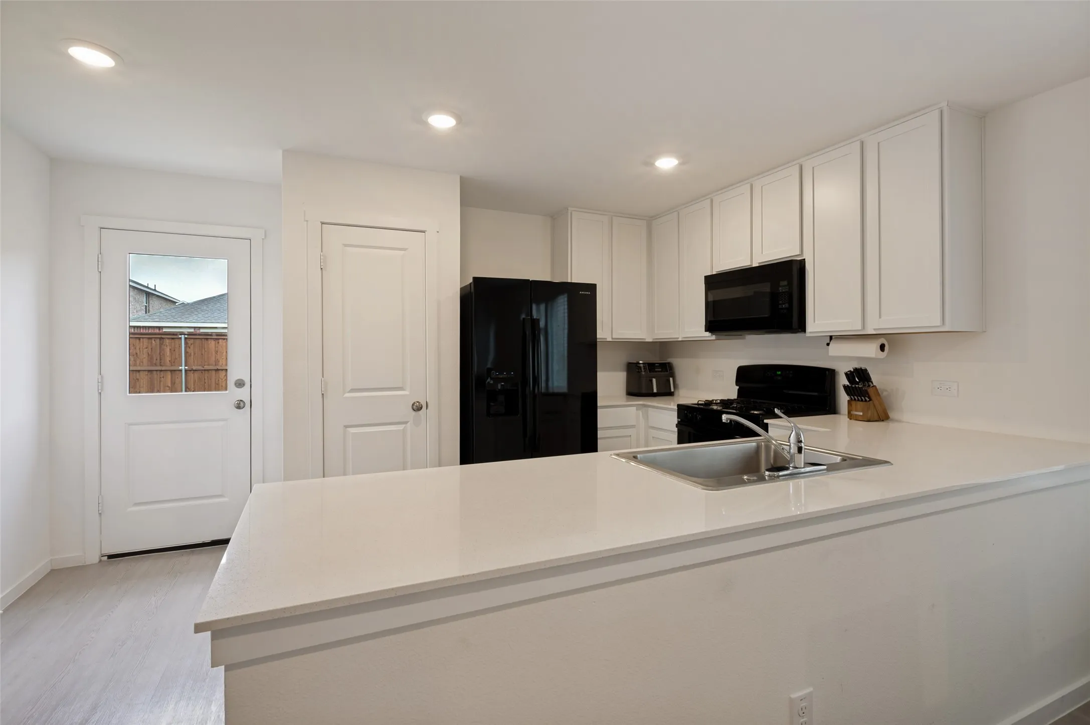 Single Family Residence For Sale in Denton County , 221 Ashbrook Street, Little Elm, Texas 75068, 4 Bedroom, 3 Bathroom, 2 Garage spaces, 1,886 Sqft, built in 2025, mls#21283760, Real Estate Agent in Little Elm, Homes For Sale in Denton county, Homes For Sale in Little Elm, Realtor in Little Elm Texas, Real Estate Brokerage Independent Realty Texas, Luminita Cordes Realtor