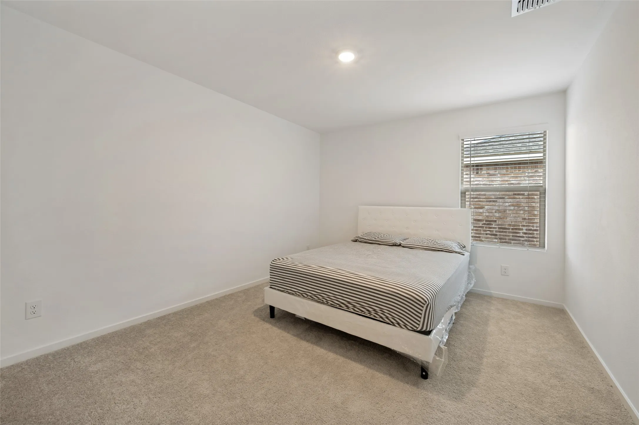 Single Family Residence For Sale in Denton County , 221 Ashbrook Street, Little Elm, Texas 75068, 4 Bedroom, 3 Bathroom, 2 Garage spaces, 1,886 Sqft, built in 2025, mls#21283760, Real Estate Agent in Little Elm, Homes For Sale in Denton county, Homes For Sale in Little Elm, Realtor in Little Elm Texas, Real Estate Brokerage Independent Realty Texas, Luminita Cordes Realtor