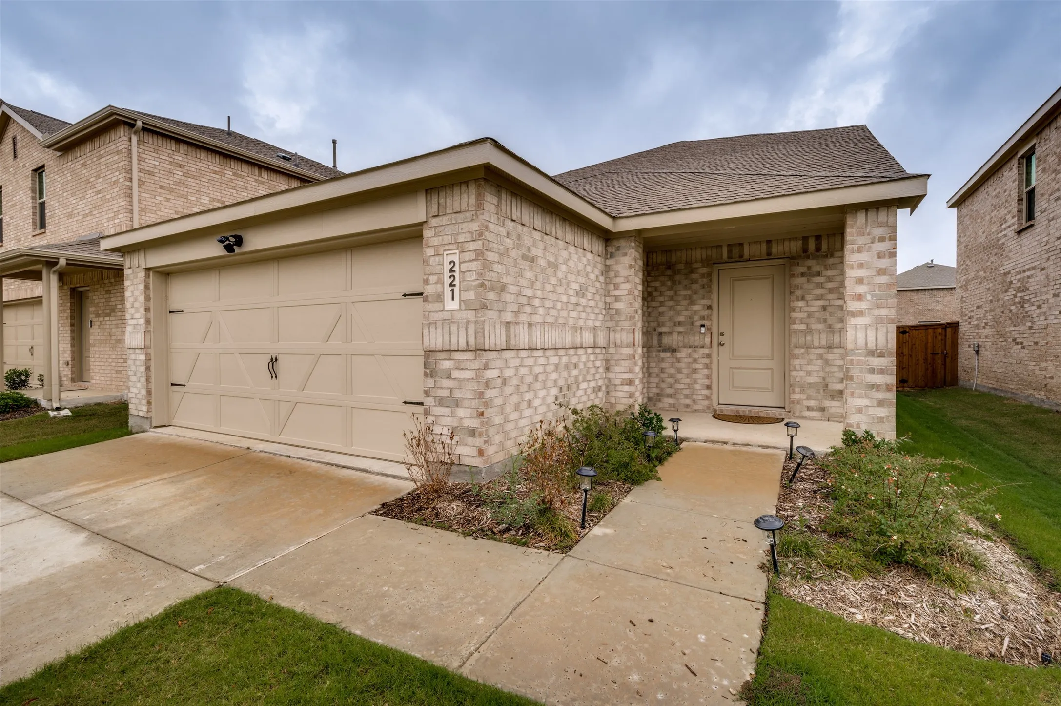 Single Family Residence For Sale in Denton County , 221 Ashbrook Street, Little Elm, Texas 75068, 4 Bedroom, 3 Bathroom, 2 Garage spaces, 1,886 Sqft, built in 2025, mls#21283760, Real Estate Agent in Little Elm, Homes For Sale in Denton county, Homes For Sale in Little Elm, Realtor in Little Elm Texas, Real Estate Brokerage Independent Realty Texas, Luminita Cordes Realtor