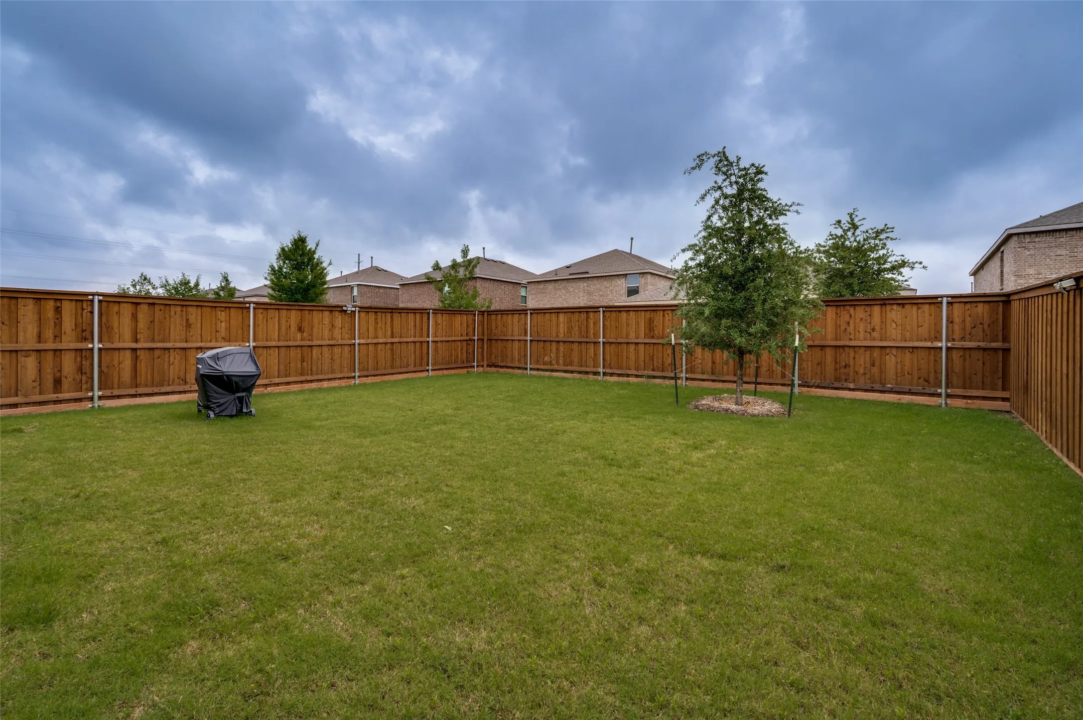 Single Family Residence For Sale in Denton County , 221 Ashbrook Street, Little Elm, Texas 75068, 4 Bedroom, 3 Bathroom, 2 Garage spaces, 1,886 Sqft, built in 2025, mls#21283760, Real Estate Agent in Little Elm, Homes For Sale in Denton county, Homes For Sale in Little Elm, Realtor in Little Elm Texas, Real Estate Brokerage Independent Realty Texas, Luminita Cordes Realtor