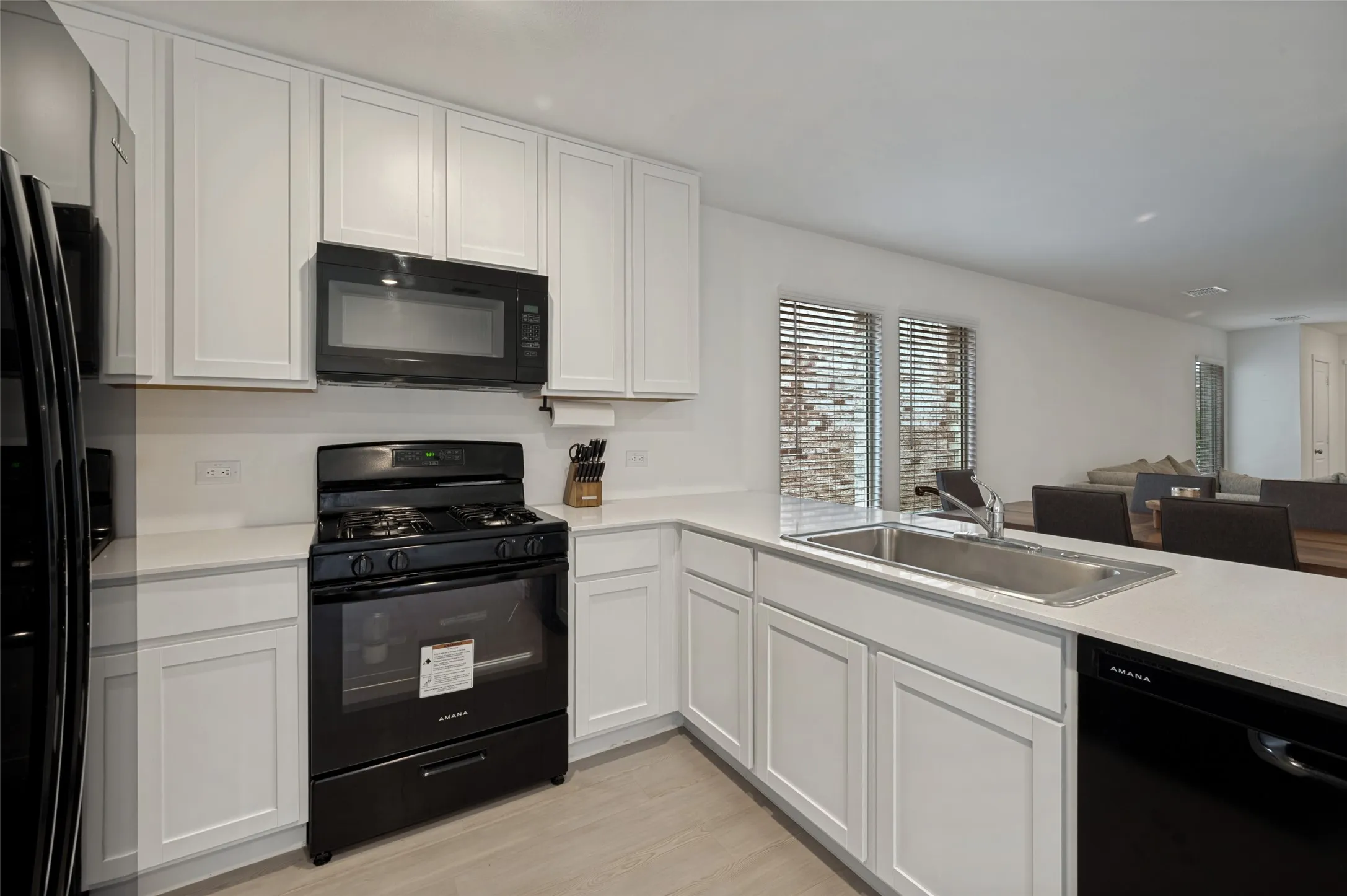 Single Family Residence For Sale in Denton County , 221 Ashbrook Street, Little Elm, Texas 75068, 4 Bedroom, 3 Bathroom, 2 Garage spaces, 1,886 Sqft, built in 2025, mls#21283760, Real Estate Agent in Little Elm, Homes For Sale in Denton county, Homes For Sale in Little Elm, Realtor in Little Elm Texas, Real Estate Brokerage Independent Realty Texas, Luminita Cordes Realtor