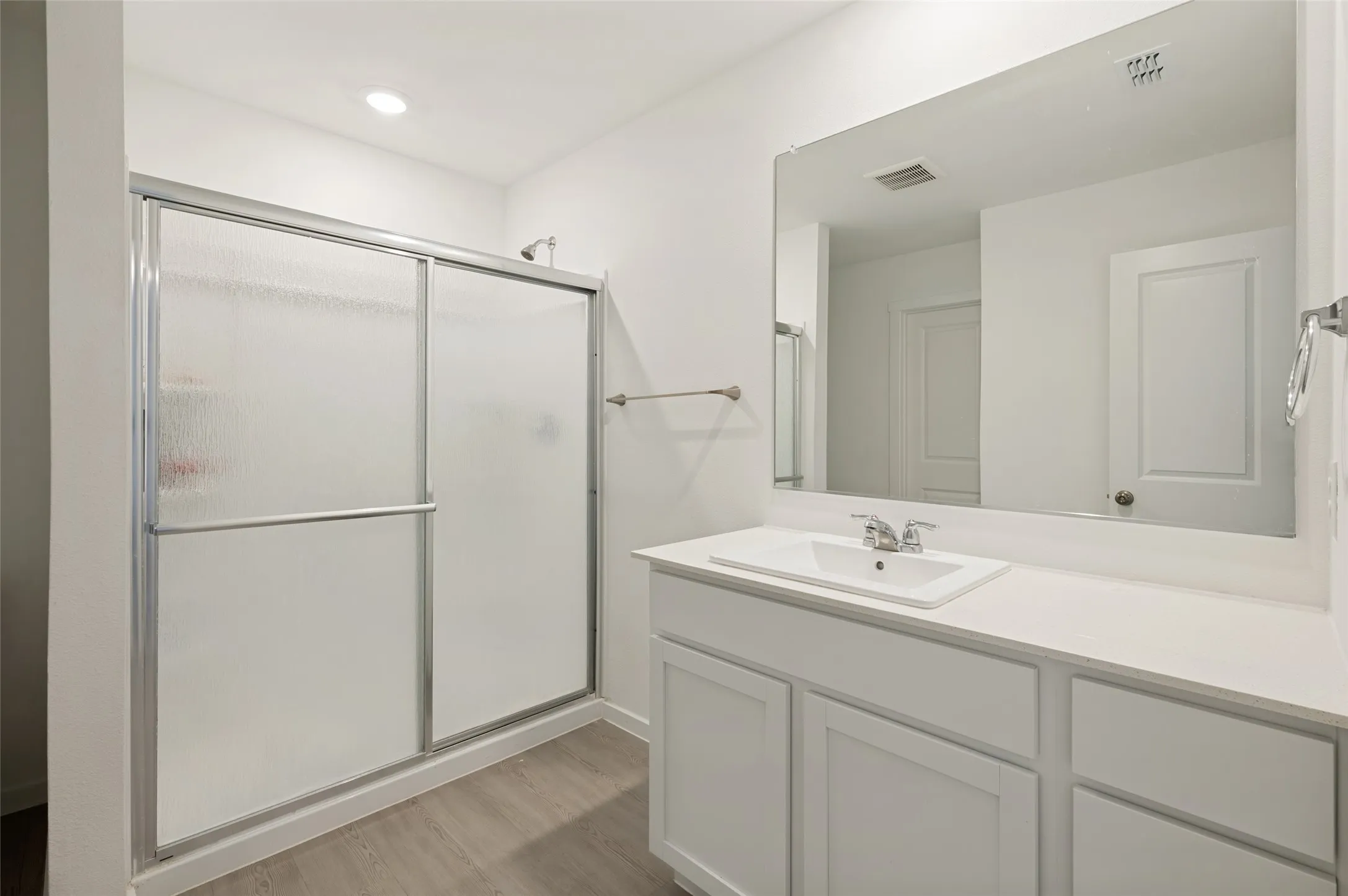 Single Family Residence For Sale in Denton County , 221 Ashbrook Street, Little Elm, Texas 75068, 4 Bedroom, 3 Bathroom, 2 Garage spaces, 1,886 Sqft, built in 2025, mls#21283760, Real Estate Agent in Little Elm, Homes For Sale in Denton county, Homes For Sale in Little Elm, Realtor in Little Elm Texas, Real Estate Brokerage Independent Realty Texas, Luminita Cordes Realtor