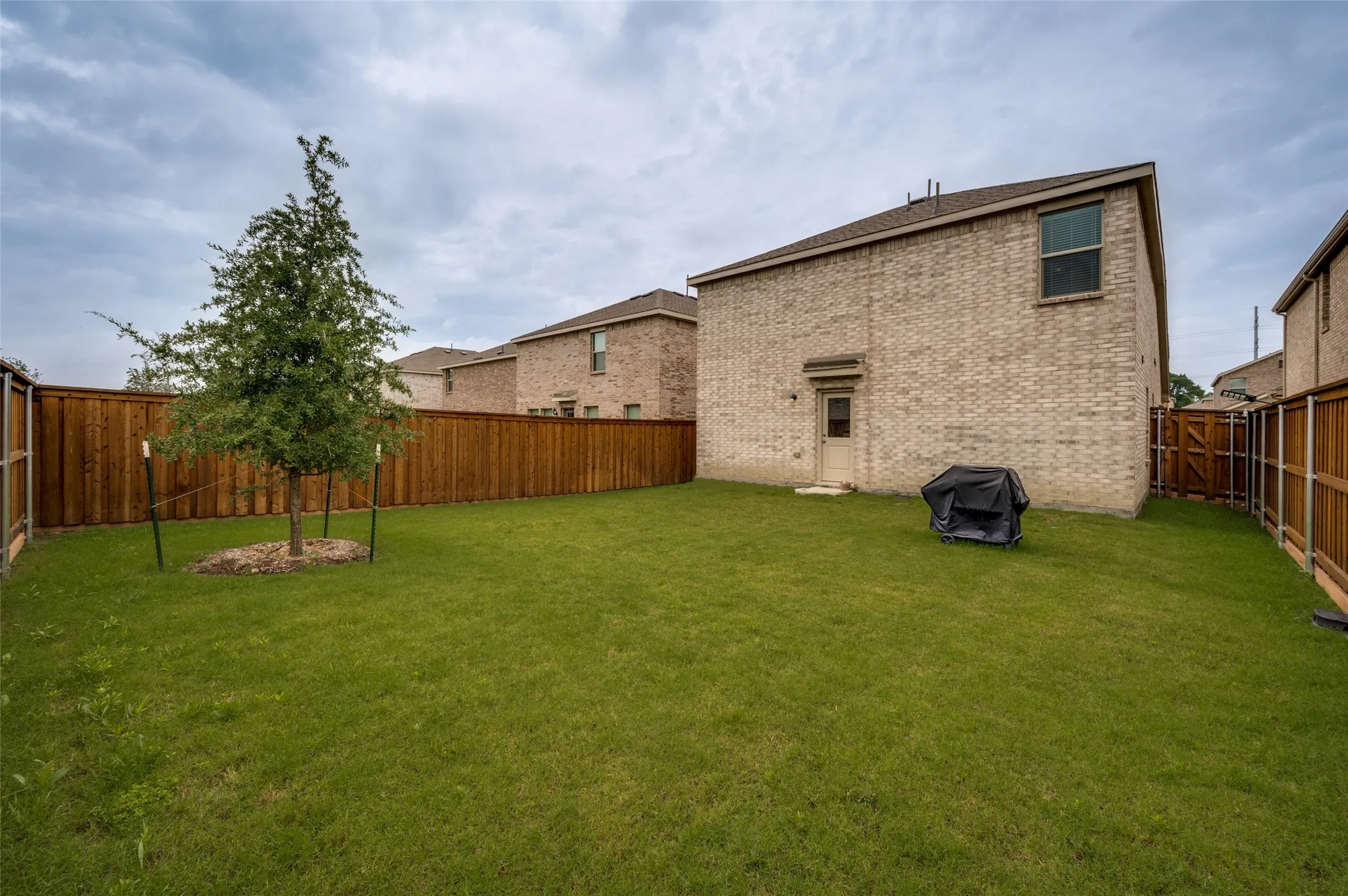 Single Family Residence For Sale in Denton County , 221 Ashbrook Street, Little Elm, Texas 75068, 4 Bedroom, 3 Bathroom, 2 Garage spaces, 1,886 Sqft, built in 2025, mls#21283760, Real Estate Agent in Little Elm, Homes For Sale in Denton county, Homes For Sale in Little Elm, Realtor in Little Elm Texas, Real Estate Brokerage Independent Realty Texas, Luminita Cordes Realtor
