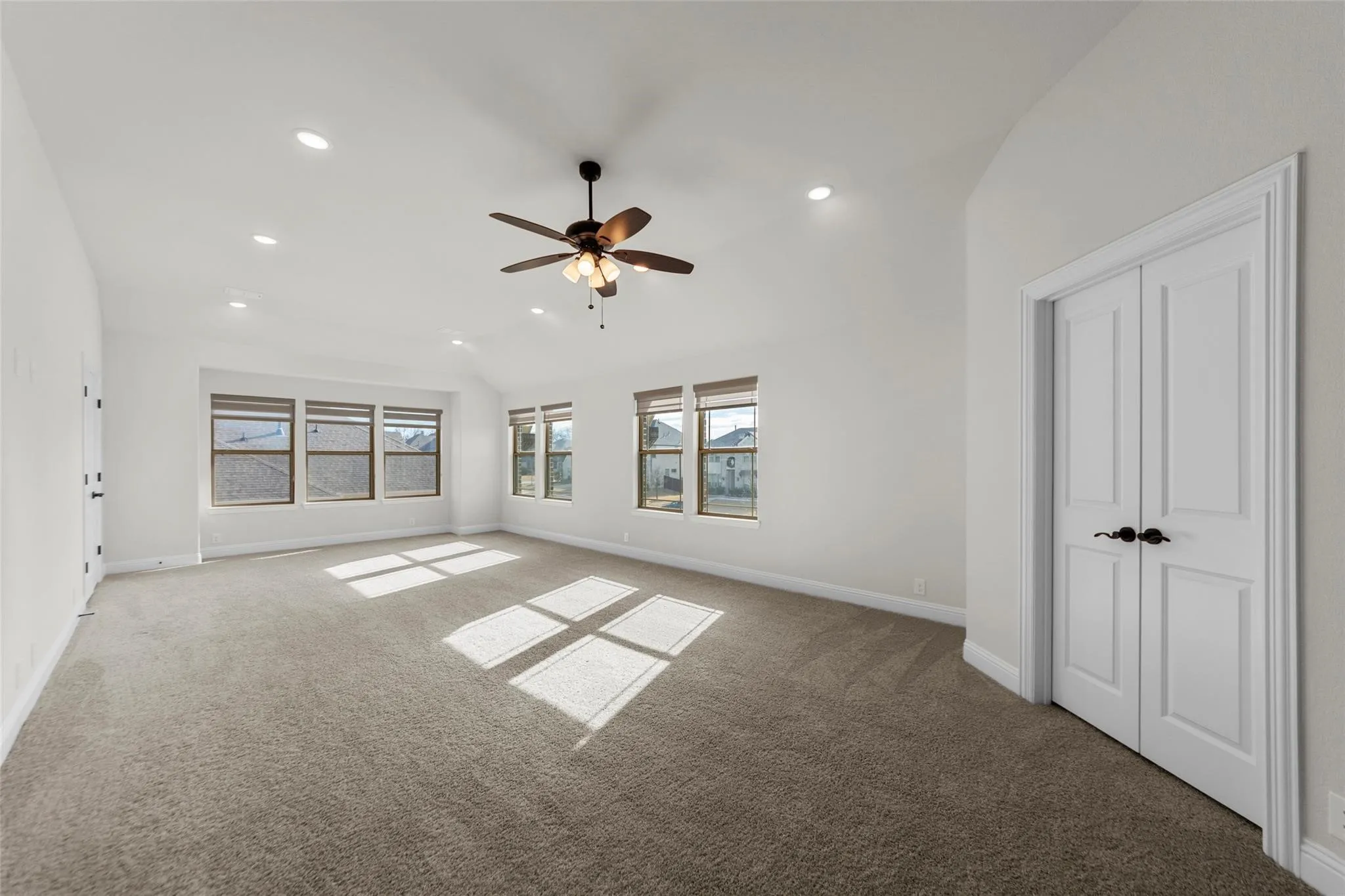 Single Family Residence For Sale in Collin County , 1751 Laurel Vista Court, Prosper, Texas 75078, 5 Bedroom, 5 Bathroom, 4 Garage spaces, 4,259 Sqft, built in 2022, mls#21288572, Real Estate Agent in Prosper, Homes For Sale in Collin county, Homes For Sale in Prosper, Realtor in Prosper Texas, Real Estate Brokerage Independent Realty Texas, Luminita Cordes Realtor