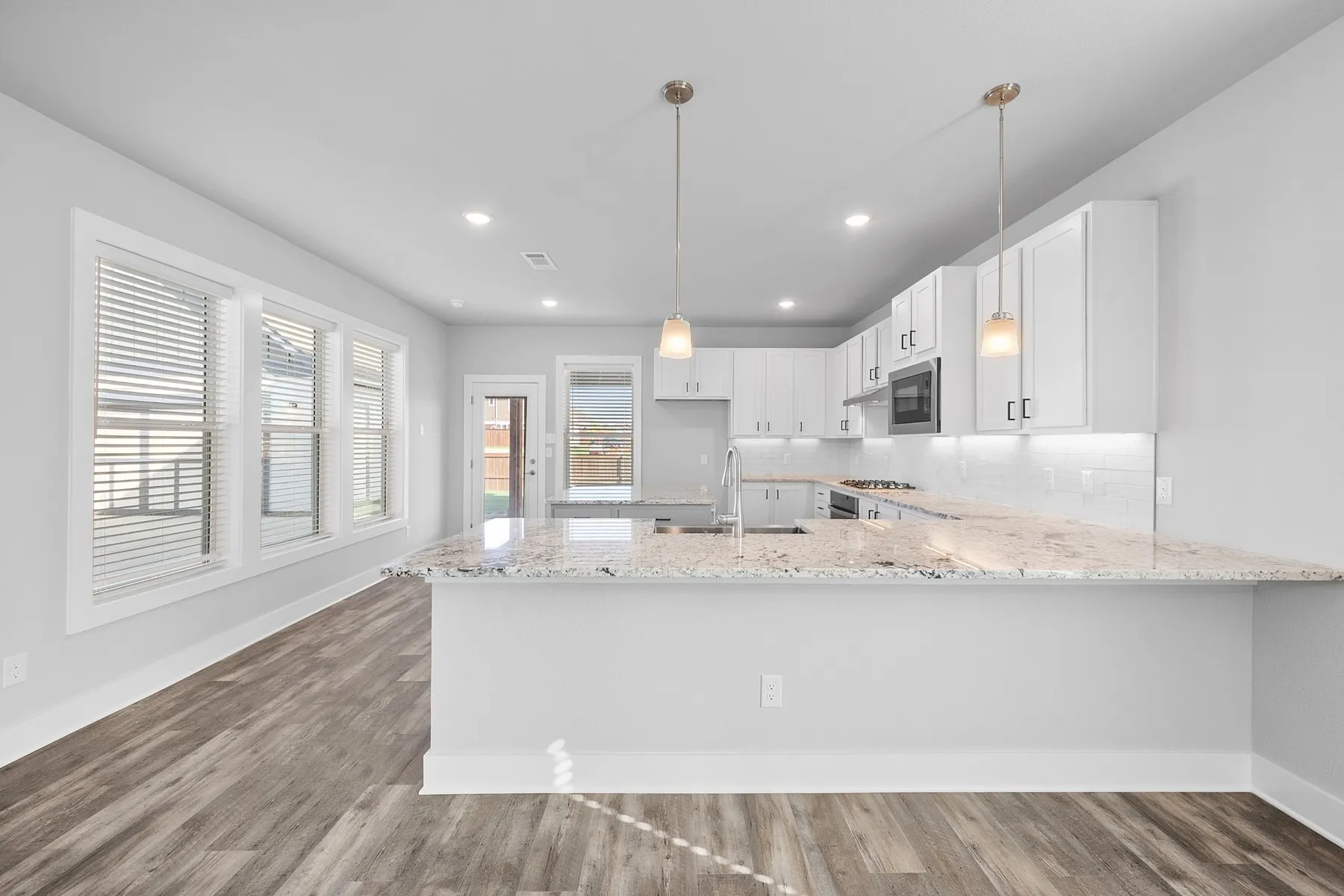 Single Family Residence For Sale in Ellis County , 10907 Rochelle Court, Grand Prairie, Texas 76065, 3 Bedroom, 3 Bathroom, 2 Garage spaces, 2,825 Sqft, built in 2023, mls#21270522, Real Estate Agent in Grand Prairie, Homes For Sale in Ellis county, Homes For Sale in Grand Prairie, Realtor in Grand Prairie Texas, Real Estate Brokerage Independent Realty Texas, Luminita Cordes Realtor