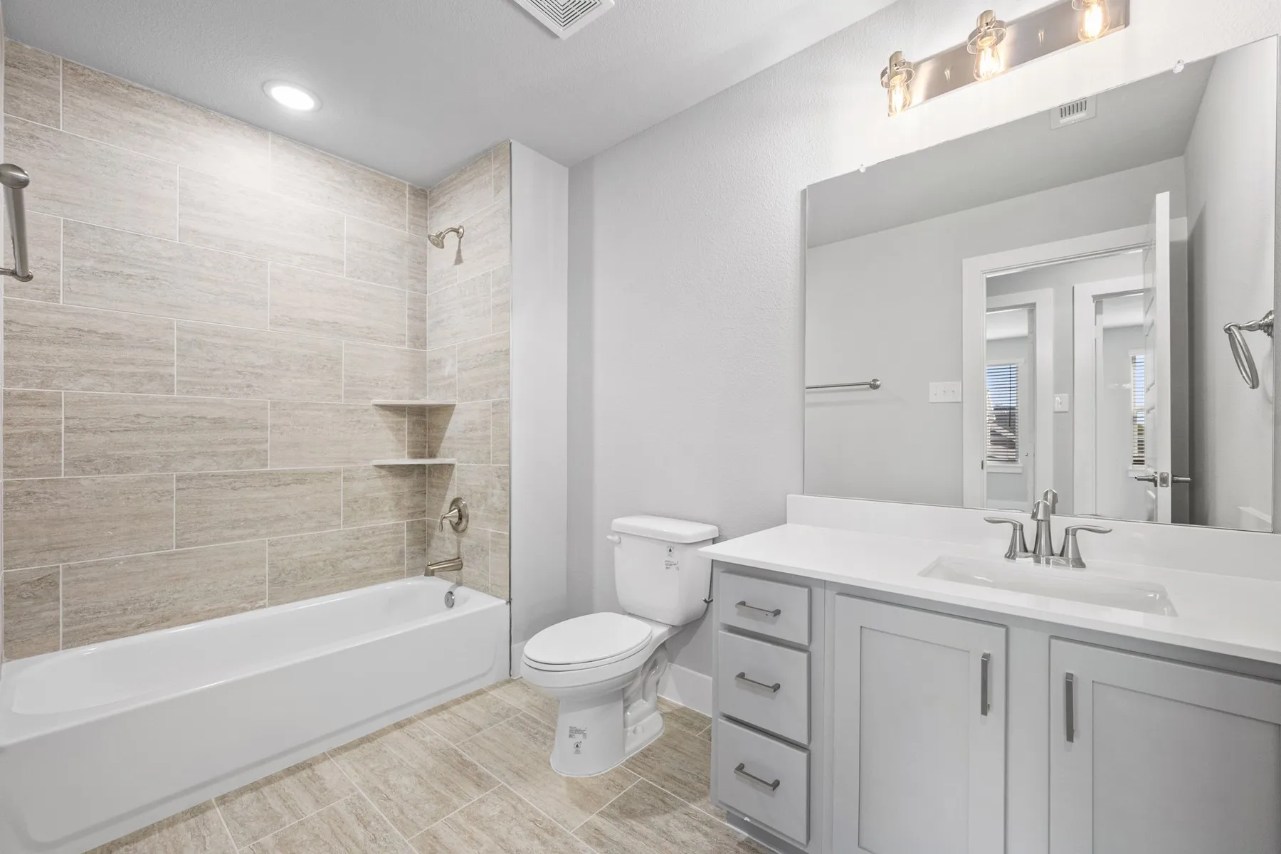 Single Family Residence For Sale in Ellis County , 10907 Rochelle Court, Grand Prairie, Texas 76065, 3 Bedroom, 3 Bathroom, 2 Garage spaces, 2,825 Sqft, built in 2023, mls#21270522, Real Estate Agent in Grand Prairie, Homes For Sale in Ellis county, Homes For Sale in Grand Prairie, Realtor in Grand Prairie Texas, Real Estate Brokerage Independent Realty Texas, Luminita Cordes Realtor