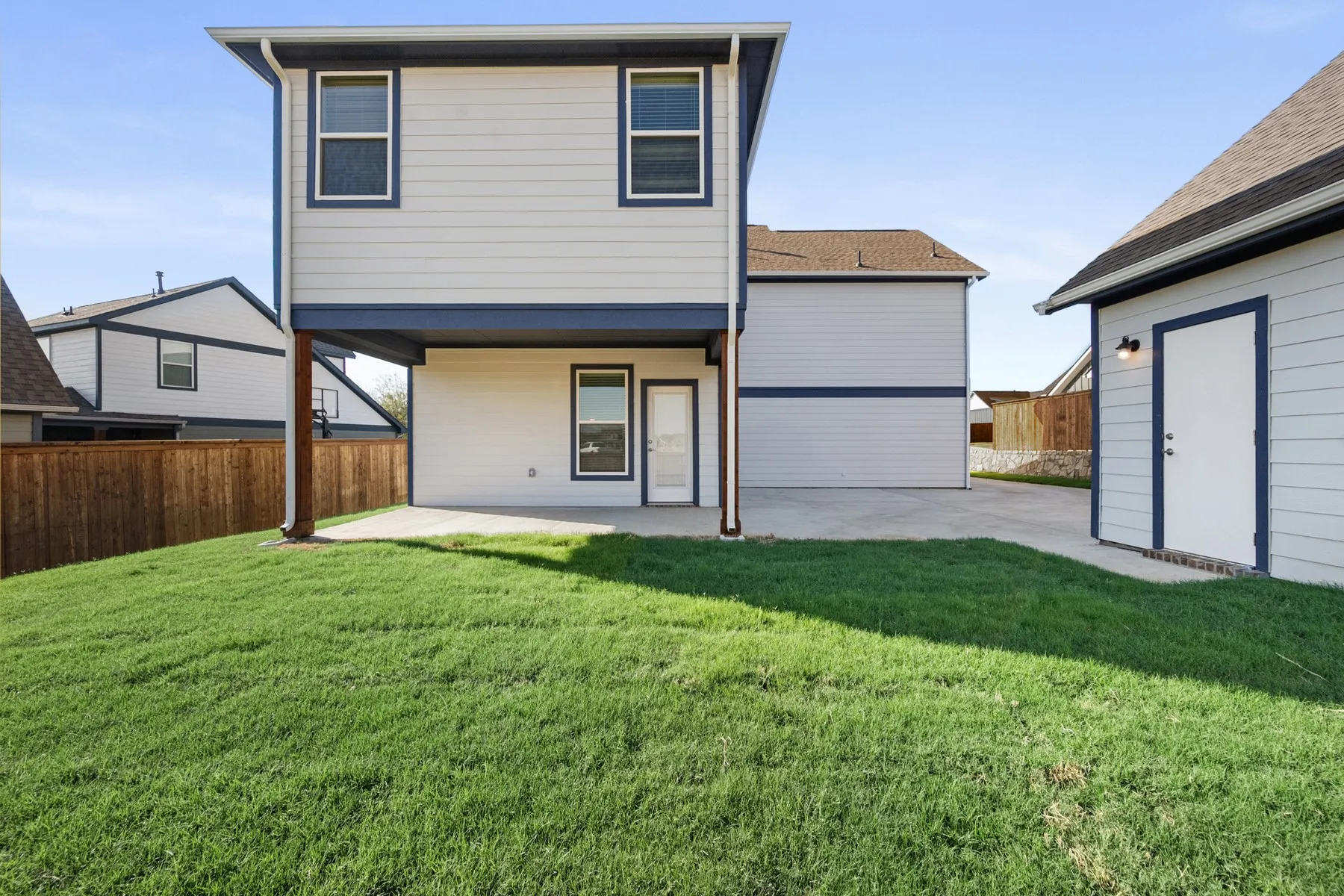 Single Family Residence For Sale in Ellis County , 10907 Rochelle Court, Grand Prairie, Texas 76065, 3 Bedroom, 3 Bathroom, 2 Garage spaces, 2,825 Sqft, built in 2023, mls#21270522, Real Estate Agent in Grand Prairie, Homes For Sale in Ellis county, Homes For Sale in Grand Prairie, Realtor in Grand Prairie Texas, Real Estate Brokerage Independent Realty Texas, Luminita Cordes Realtor