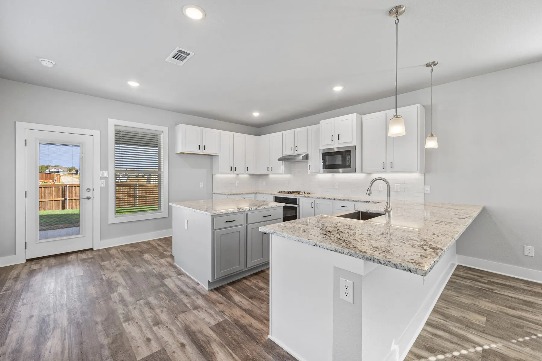 Single Family Residence For Sale in Ellis County , 10907 Rochelle Court, Grand Prairie, Texas 76065, 3 Bedroom, 3 Bathroom, 2 Garage spaces, 2,825 Sqft, built in 2023, mls#21270522, Real Estate Agent in Grand Prairie, Homes For Sale in Ellis county, Homes For Sale in Grand Prairie, Realtor in Grand Prairie Texas, Real Estate Brokerage Independent Realty Texas, Luminita Cordes Realtor
