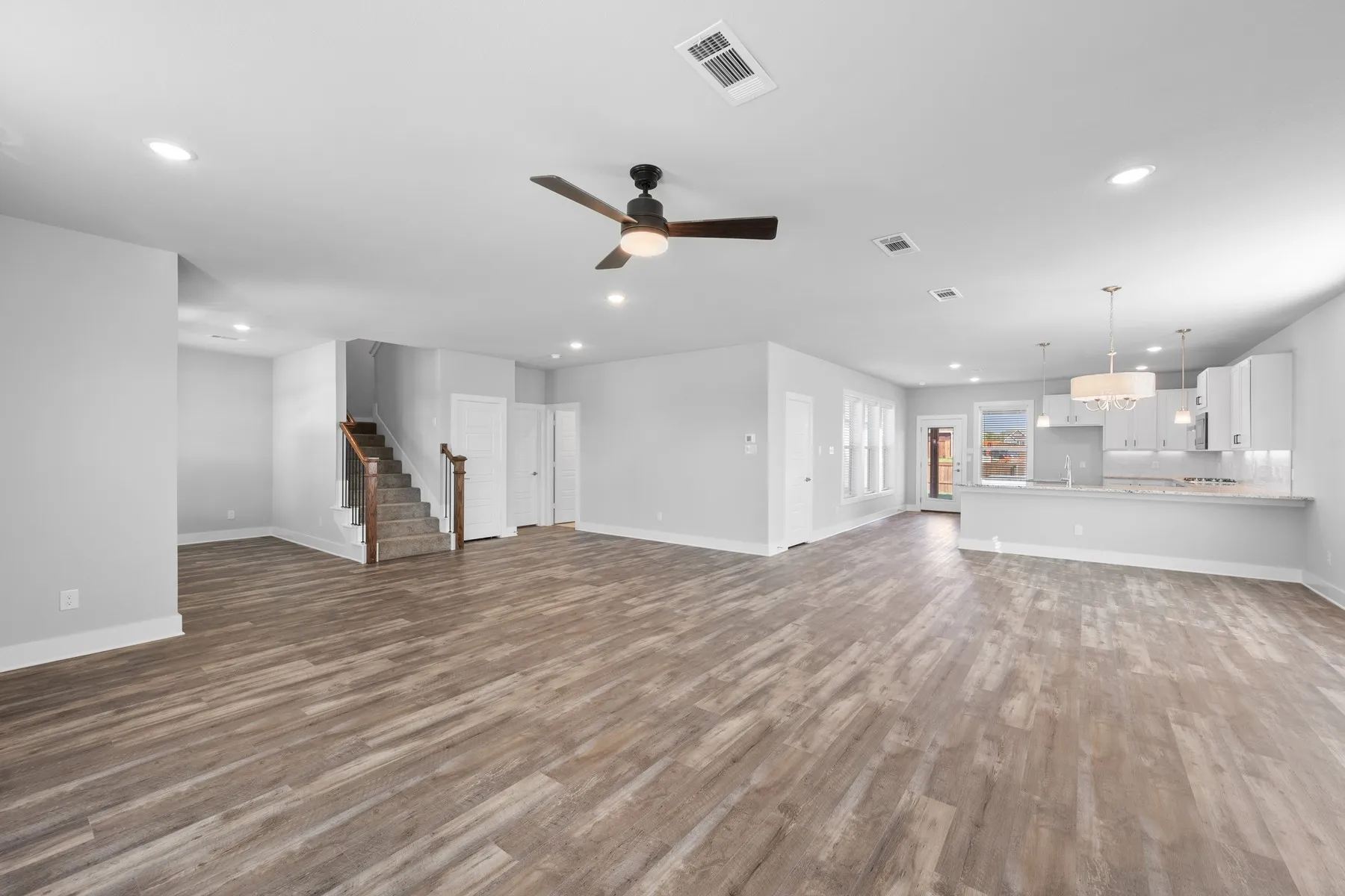 Single Family Residence For Sale in Ellis County , 10907 Rochelle Court, Grand Prairie, Texas 76065, 3 Bedroom, 3 Bathroom, 2 Garage spaces, 2,825 Sqft, built in 2023, mls#21270522, Real Estate Agent in Grand Prairie, Homes For Sale in Ellis county, Homes For Sale in Grand Prairie, Realtor in Grand Prairie Texas, Real Estate Brokerage Independent Realty Texas, Luminita Cordes Realtor