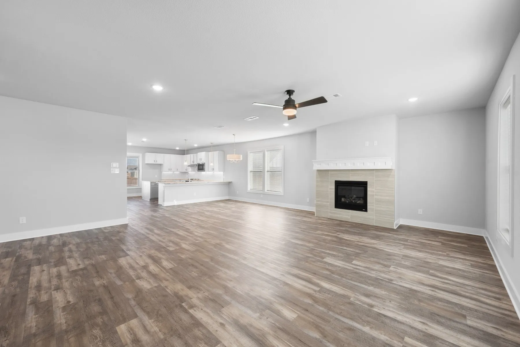 Single Family Residence For Sale in Ellis County , 10907 Rochelle Court, Grand Prairie, Texas 76065, 3 Bedroom, 3 Bathroom, 2 Garage spaces, 2,825 Sqft, built in 2023, mls#21270522, Real Estate Agent in Grand Prairie, Homes For Sale in Ellis county, Homes For Sale in Grand Prairie, Realtor in Grand Prairie Texas, Real Estate Brokerage Independent Realty Texas, Luminita Cordes Realtor