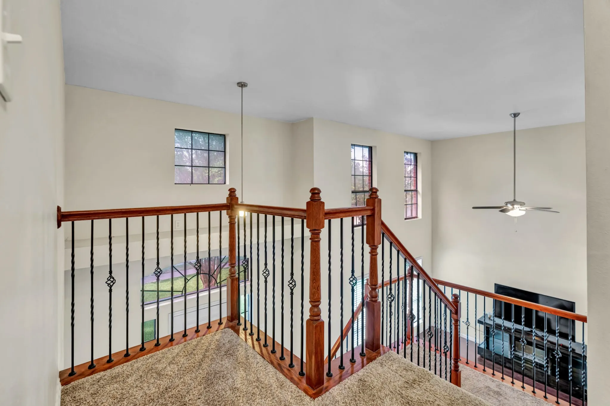 Single Family Residence For Sale in Dallas County , 326 Baldwin Street, Grand Prairie, Texas 75052, 4 Bedroom, 3 Bathroom, 2 Garage spaces, 2,267 Sqft, built in 1985, mls#21288469, Real Estate Agent in Grand Prairie, Homes For Sale in Dallas county, Homes For Sale in Grand Prairie, Realtor in Grand Prairie Texas, Real Estate Brokerage Independent Realty Texas, Luminita Cordes Realtor