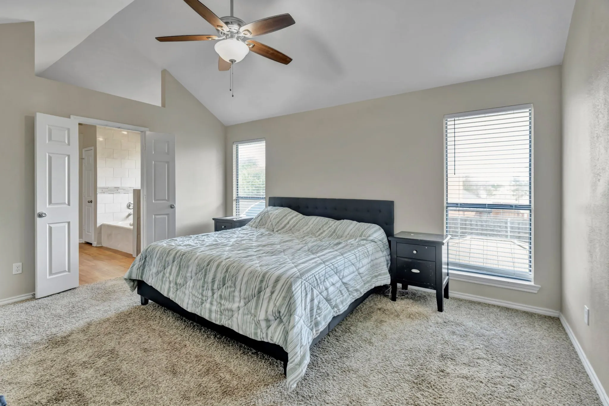 Single Family Residence For Sale in Dallas County , 326 Baldwin Street, Grand Prairie, Texas 75052, 4 Bedroom, 3 Bathroom, 2 Garage spaces, 2,267 Sqft, built in 1985, mls#21288469, Real Estate Agent in Grand Prairie, Homes For Sale in Dallas county, Homes For Sale in Grand Prairie, Realtor in Grand Prairie Texas, Real Estate Brokerage Independent Realty Texas, Luminita Cordes Realtor