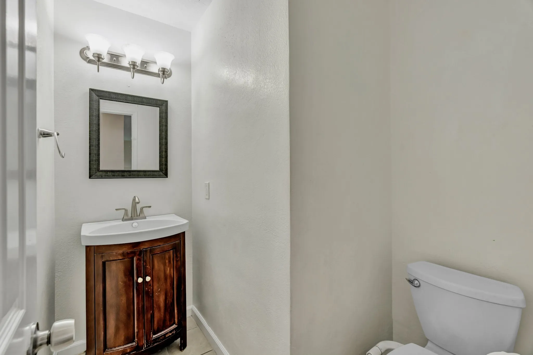 Single Family Residence For Sale in Dallas County , 326 Baldwin Street, Grand Prairie, Texas 75052, 4 Bedroom, 3 Bathroom, 2 Garage spaces, 2,267 Sqft, built in 1985, mls#21288469, Real Estate Agent in Grand Prairie, Homes For Sale in Dallas county, Homes For Sale in Grand Prairie, Realtor in Grand Prairie Texas, Real Estate Brokerage Independent Realty Texas, Luminita Cordes Realtor