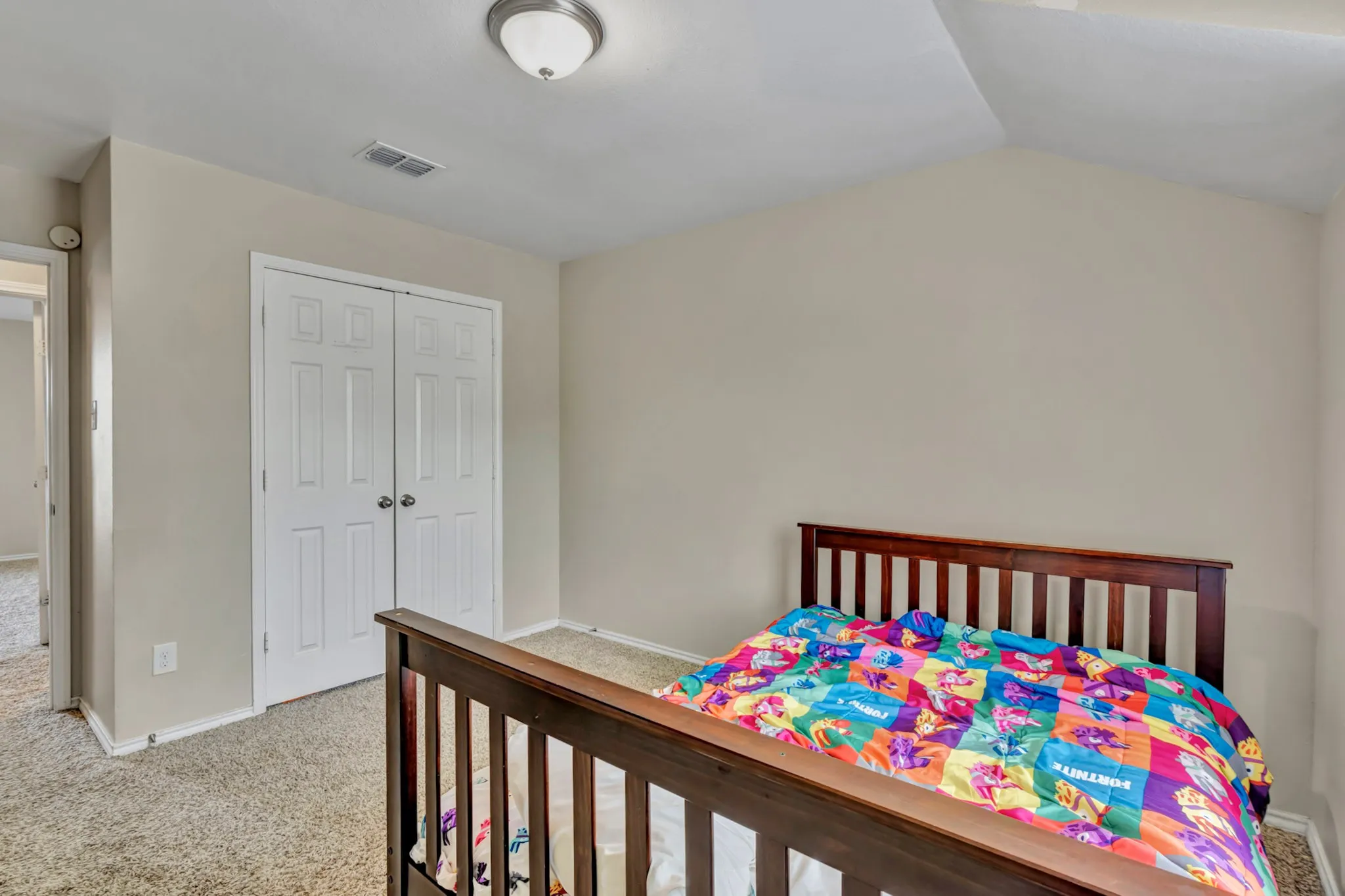 Single Family Residence For Sale in Dallas County , 326 Baldwin Street, Grand Prairie, Texas 75052, 4 Bedroom, 3 Bathroom, 2 Garage spaces, 2,267 Sqft, built in 1985, mls#21288469, Real Estate Agent in Grand Prairie, Homes For Sale in Dallas county, Homes For Sale in Grand Prairie, Realtor in Grand Prairie Texas, Real Estate Brokerage Independent Realty Texas, Luminita Cordes Realtor