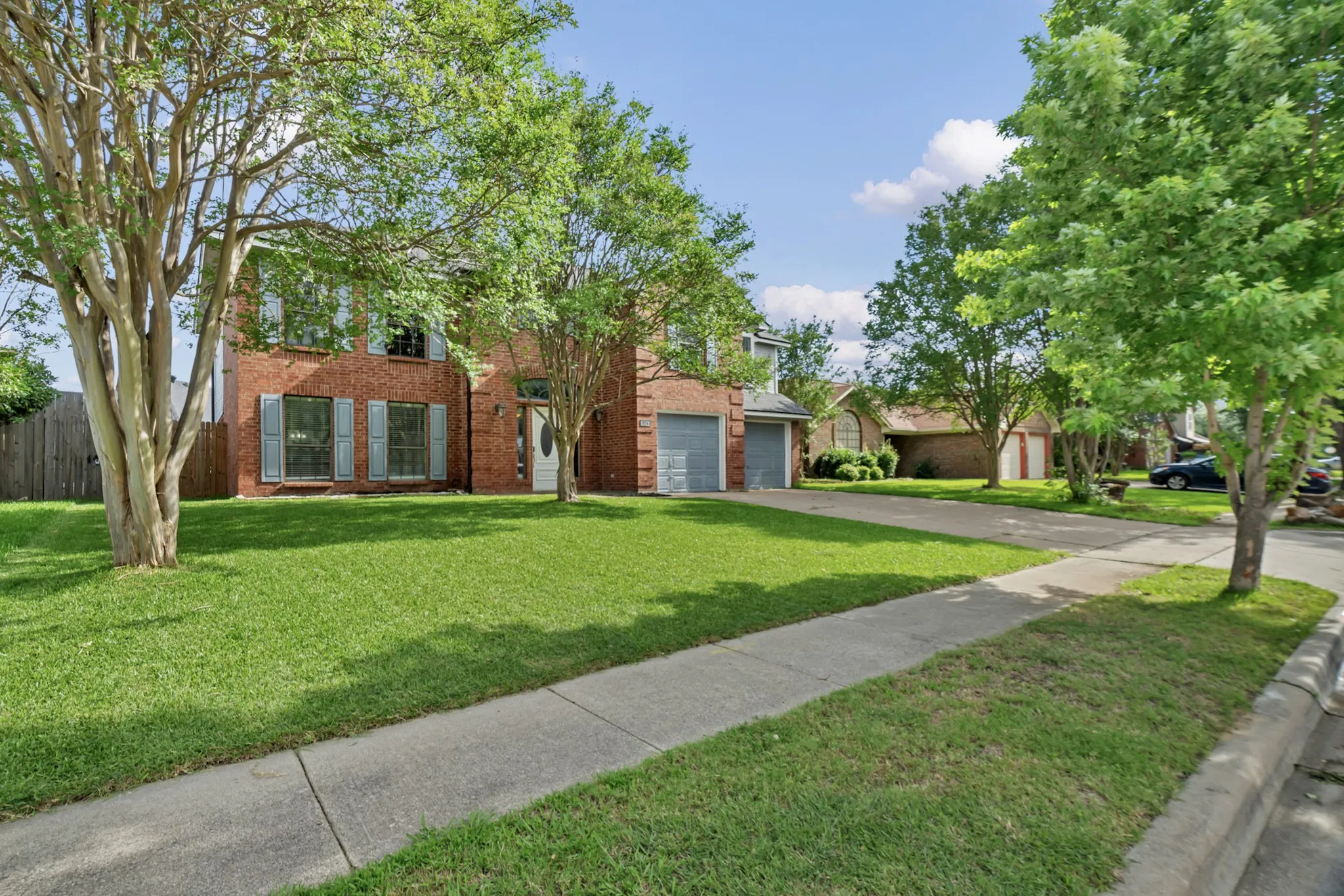 Single Family Residence For Sale in Dallas County , 326 Baldwin Street, Grand Prairie, Texas 75052, 4 Bedroom, 3 Bathroom, 2 Garage spaces, 2,267 Sqft, built in 1985, mls#21288469, Real Estate Agent in Grand Prairie, Homes For Sale in Dallas county, Homes For Sale in Grand Prairie, Realtor in Grand Prairie Texas, Real Estate Brokerage Independent Realty Texas, Luminita Cordes Realtor