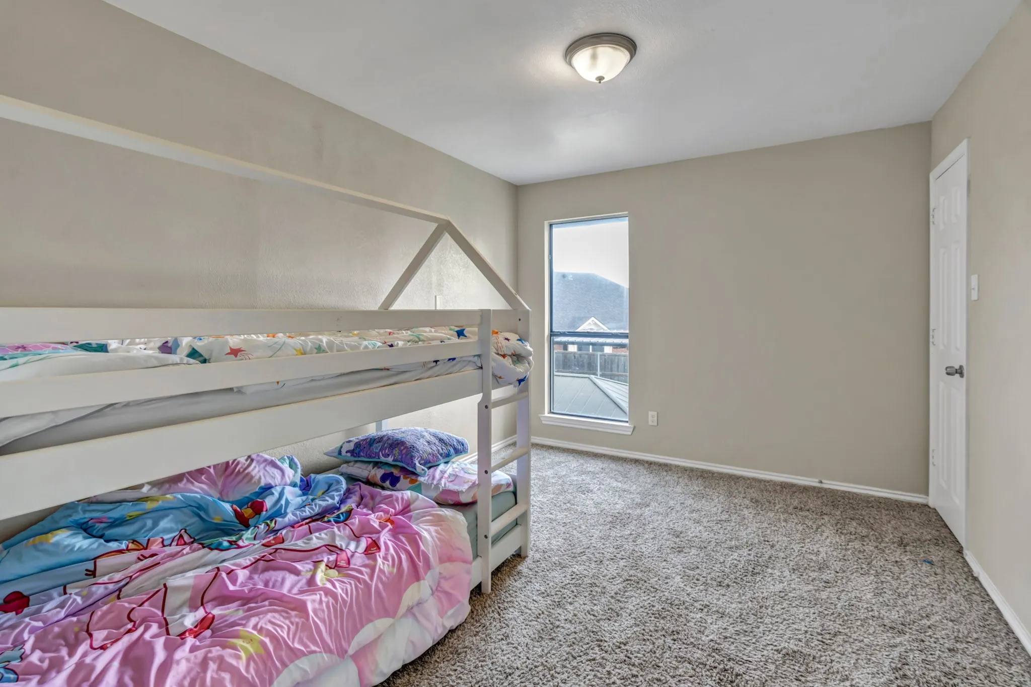Single Family Residence For Sale in Dallas County , 326 Baldwin Street, Grand Prairie, Texas 75052, 4 Bedroom, 3 Bathroom, 2 Garage spaces, 2,267 Sqft, built in 1985, mls#21288469, Real Estate Agent in Grand Prairie, Homes For Sale in Dallas county, Homes For Sale in Grand Prairie, Realtor in Grand Prairie Texas, Real Estate Brokerage Independent Realty Texas, Luminita Cordes Realtor