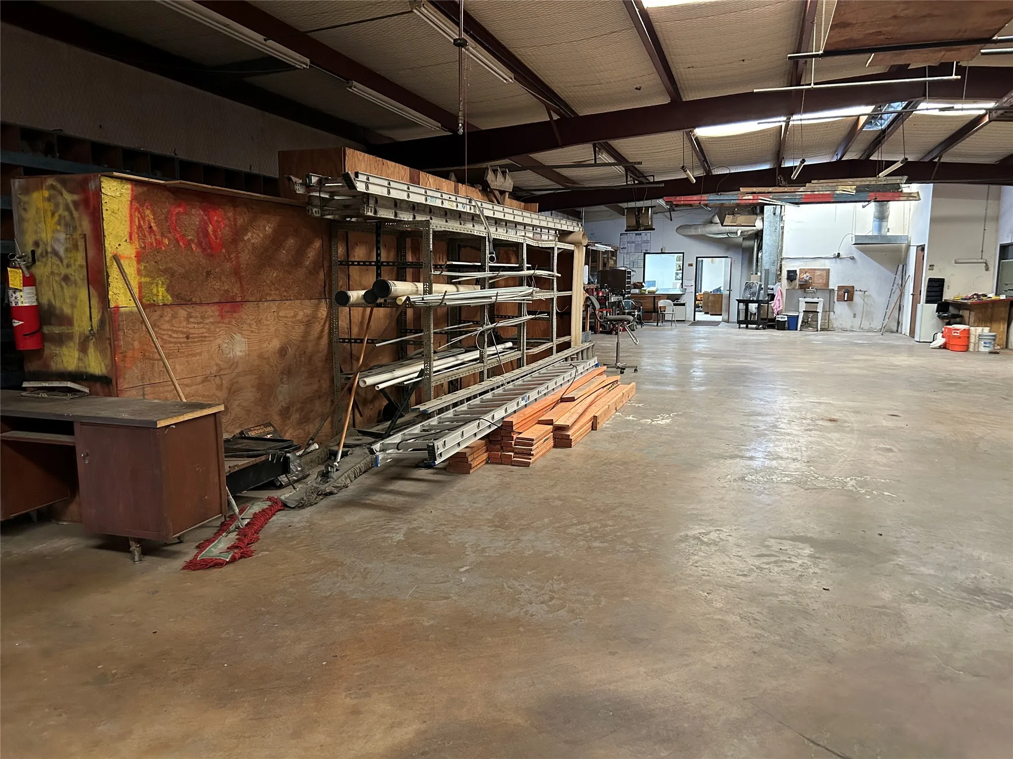 Warehouse For Sale in Dallas County , 2432 Edinburgh Street, Mesquite, Texas 75150, 0, 0, Garage spaces, 0 Sqft, built in 1985, mls#21283979, Real Estate Agent in Mesquite, Homes For Sale in Dallas county, Homes For Sale in Mesquite, Realtor in Mesquite Texas, Real Estate Brokerage Independent Realty Texas, Luminita Cordes Realtor