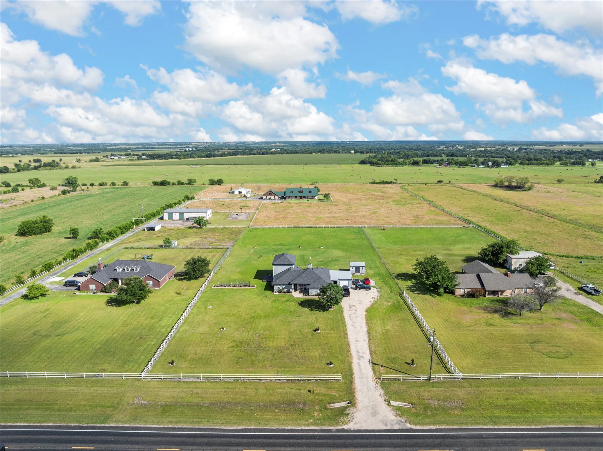 Single Family Residence For Sale in Mc Lennan County , 5330 Leroy Parkway, West, Texas 76691, 4 Bedroom, 3 Bathroom, 1 Garage spaces, 3,482 Sqft, built in 1995, mls#21288553, Real Estate Agent in West, Homes For Sale in Mc Lennan county, Homes For Sale in West, Realtor in West Texas, Real Estate Brokerage Independent Realty Texas, Luminita Cordes Realtor