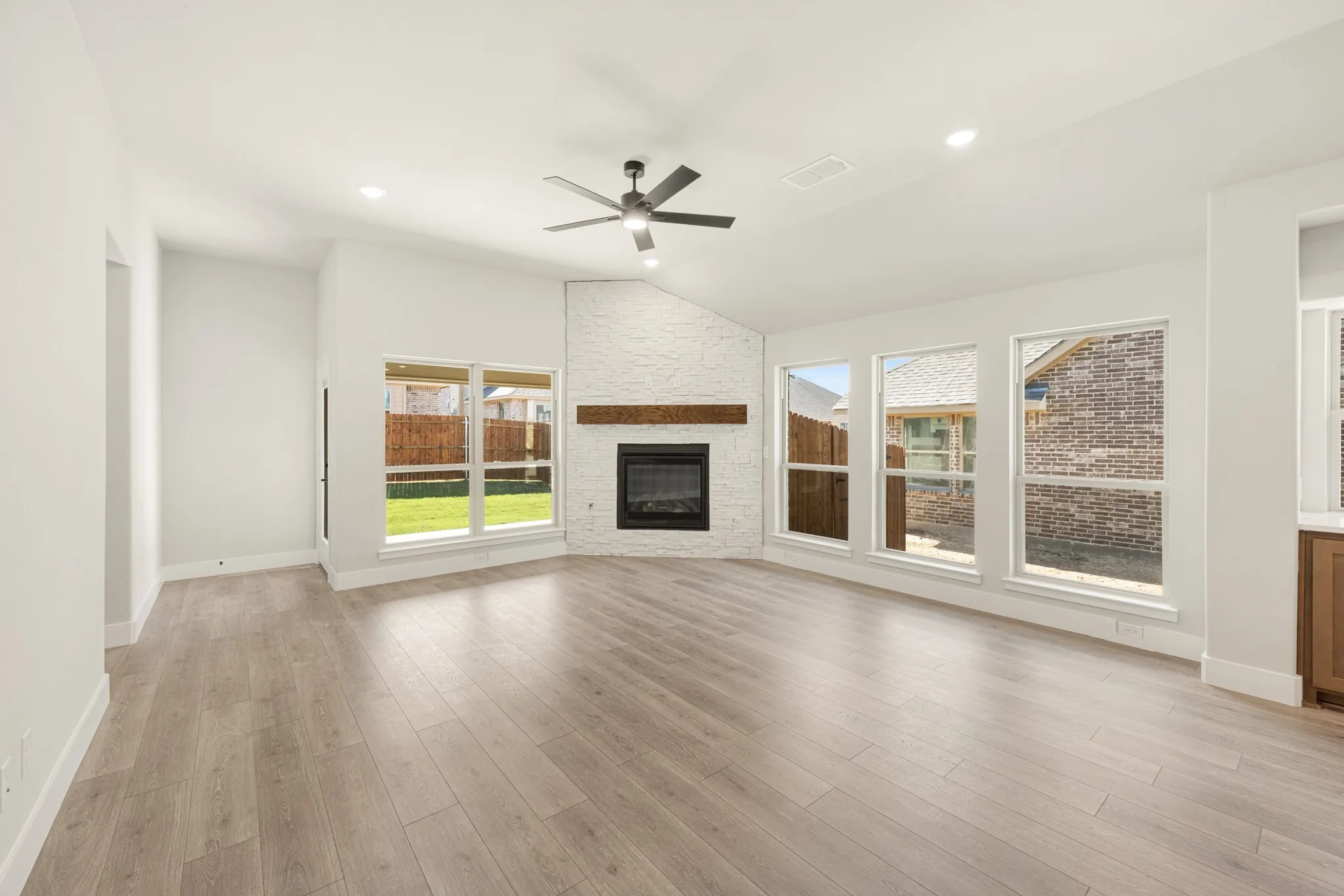 Single Family Residence For Sale in Johnson County , 214 Seminole Trail, Alvarado, Texas 76009, 4 Bedroom, 3 Bathroom, 2 Garage spaces, 2,450 Sqft, built in 2026, mls#21288675, Real Estate Agent in Alvarado, Homes For Sale in Johnson county, Homes For Sale in Alvarado, Realtor in Alvarado Texas, Real Estate Brokerage Independent Realty Texas, Luminita Cordes Realtor