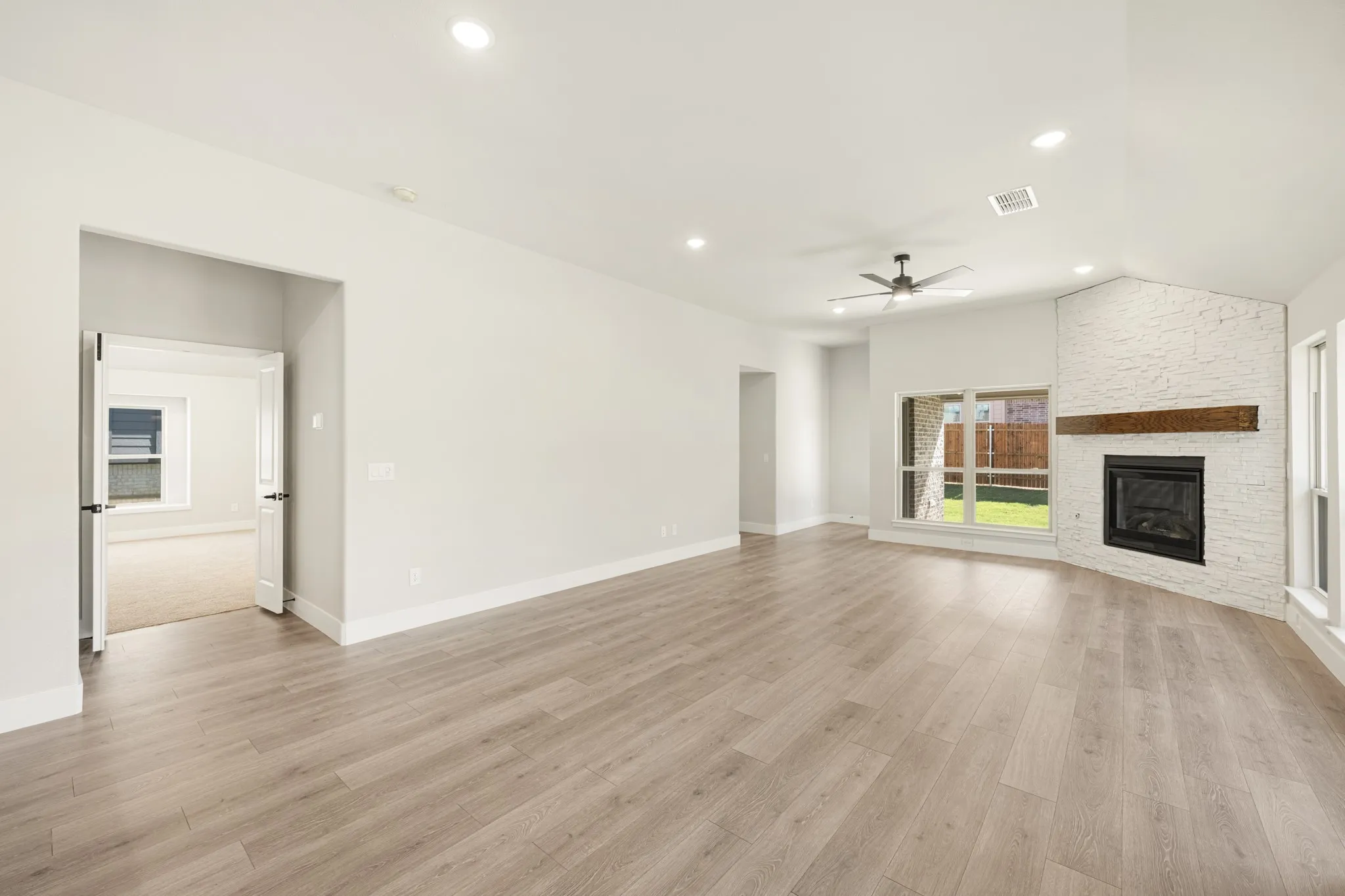Single Family Residence For Sale in Johnson County , 214 Seminole Trail, Alvarado, Texas 76009, 4 Bedroom, 3 Bathroom, 2 Garage spaces, 2,450 Sqft, built in 2026, mls#21288675, Real Estate Agent in Alvarado, Homes For Sale in Johnson county, Homes For Sale in Alvarado, Realtor in Alvarado Texas, Real Estate Brokerage Independent Realty Texas, Luminita Cordes Realtor