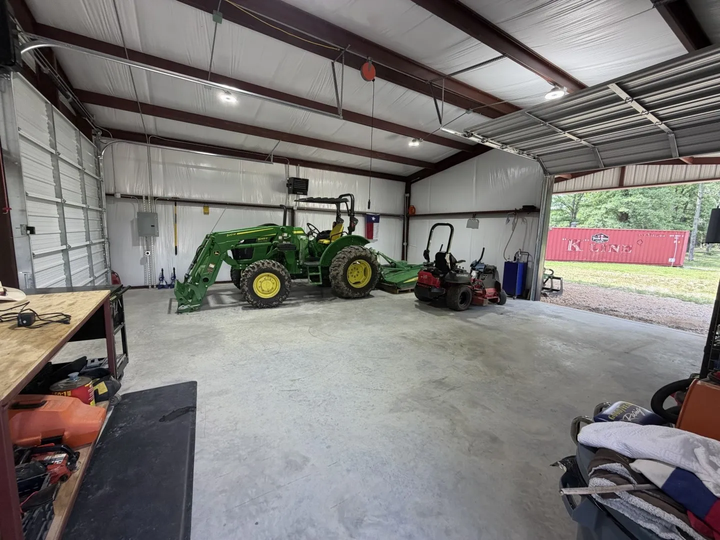 Single Family Residence For Sale in Titus County , 276 Fm 71, Mt Pleasant, Texas 75455, 3 Bedroom, 2 Bathroom, 16 Garage spaces, 1,647 Sqft, built in 2022, Price $949,900, mls#21288678, Real Estate Agent in Mt Pleasant, Homes For Sale in Titus county, Homes For Sale in Mt Pleasant, Realtor in Mt Pleasant Texas, Real Estate Brokerage Independent Realty Texas, Luminita Cordes Realtor