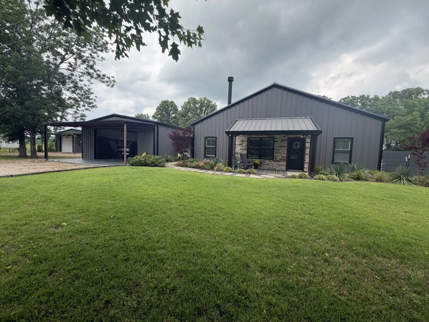 Single Family Residence For Sale in Titus County , 276 Fm 71, Mt Pleasant, Texas 75455, 3 Bedroom, 2 Bathroom, 16 Garage spaces, 1,647 Sqft, built in 2022, Price $949,900, mls#21288678, Real Estate Agent in Mt Pleasant, Homes For Sale in Titus county, Homes For Sale in Mt Pleasant, Realtor in Mt Pleasant Texas, Real Estate Brokerage Independent Realty Texas, Luminita Cordes Realtor