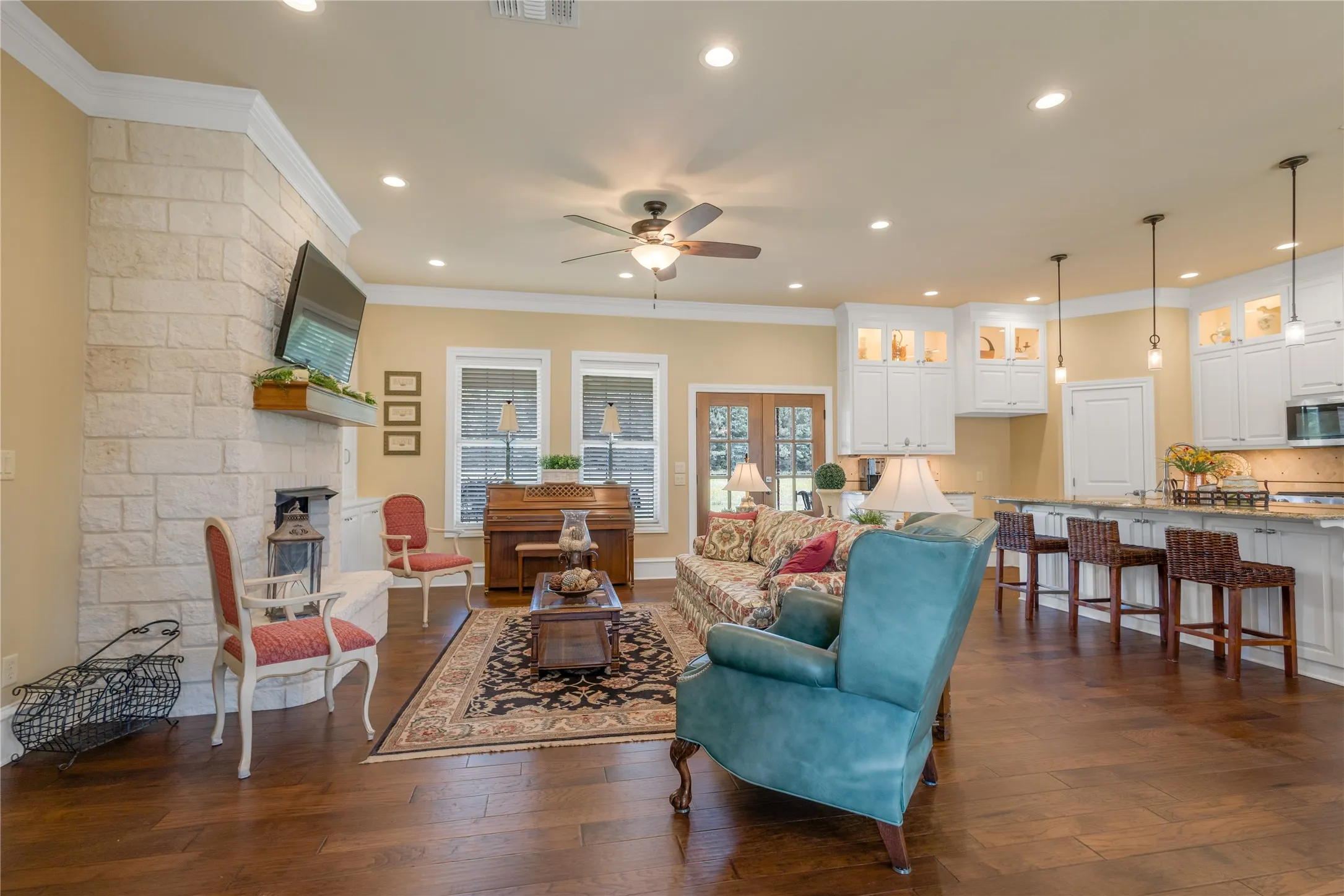 Single Family Residence For Sale in Wood County , 1250 N Highway 37, Quitman, Texas 75783, 3 Bedroom, 2 Bathroom, 2 Garage spaces, 1,915 Sqft, built in 2017, mls#21288569, Real Estate Agent in Quitman, Homes For Sale in Wood county, Homes For Sale in Quitman, Realtor in Quitman Texas, Real Estate Brokerage Independent Realty Texas, Luminita Cordes Realtor