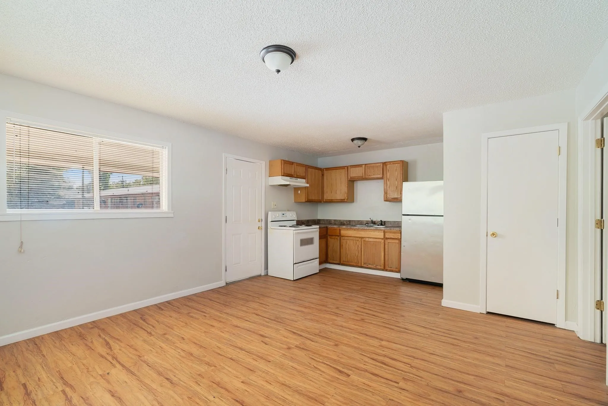 Apartment For Sale in Red River (TX) County , 401 S Donoho Street, Clarksville, Texas 75426, 10 Bedrooms, 10 Bathrooms, Garage spaces, 0 Sqft, built in 1966, Price $449,900, mls#21288688, Real Estate Agent in Clarksville, Homes For Sale in Red River (TX) county, Homes For Sale in Clarksville, Realtor in Clarksville Texas, Real Estate Brokerage Independent Realty Texas, Luminita Cordes Realtor