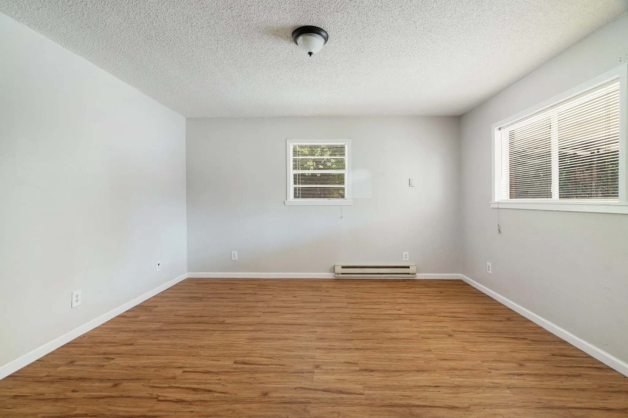 Apartment For Sale in Red River (TX) County , 401 S Donoho Street, Clarksville, Texas 75426, 10 Bedrooms, 10 Bathrooms, Garage spaces, 0 Sqft, built in 1966, Price $449,900, mls#21288688, Real Estate Agent in Clarksville, Homes For Sale in Red River (TX) county, Homes For Sale in Clarksville, Realtor in Clarksville Texas, Real Estate Brokerage Independent Realty Texas, Luminita Cordes Realtor