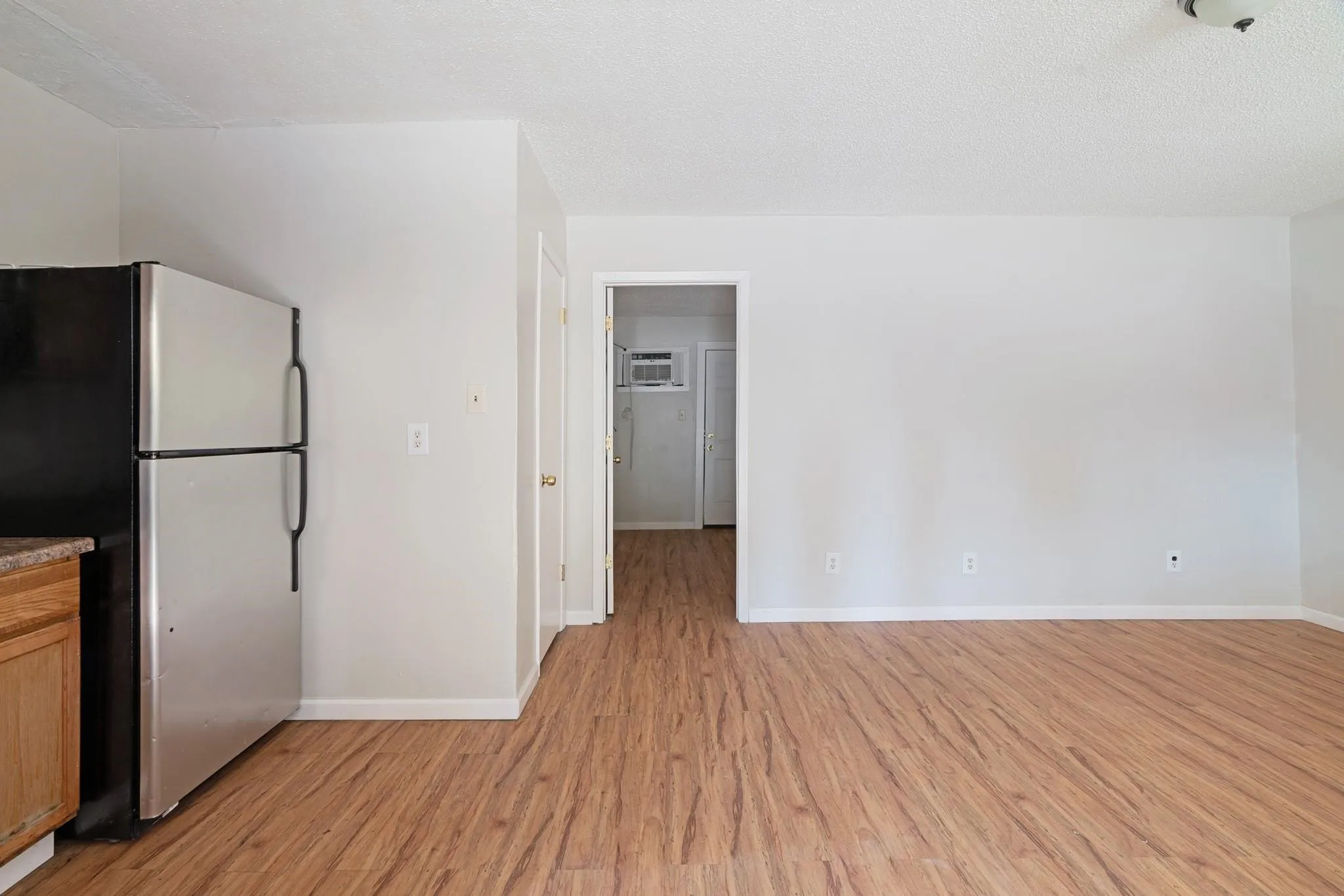 Apartment For Sale in Red River (TX) County , 401 S Donoho Street, Clarksville, Texas 75426, 10 Bedrooms, 10 Bathrooms, Garage spaces, 0 Sqft, built in 1966, Price $449,900, mls#21288688, Real Estate Agent in Clarksville, Homes For Sale in Red River (TX) county, Homes For Sale in Clarksville, Realtor in Clarksville Texas, Real Estate Brokerage Independent Realty Texas, Luminita Cordes Realtor