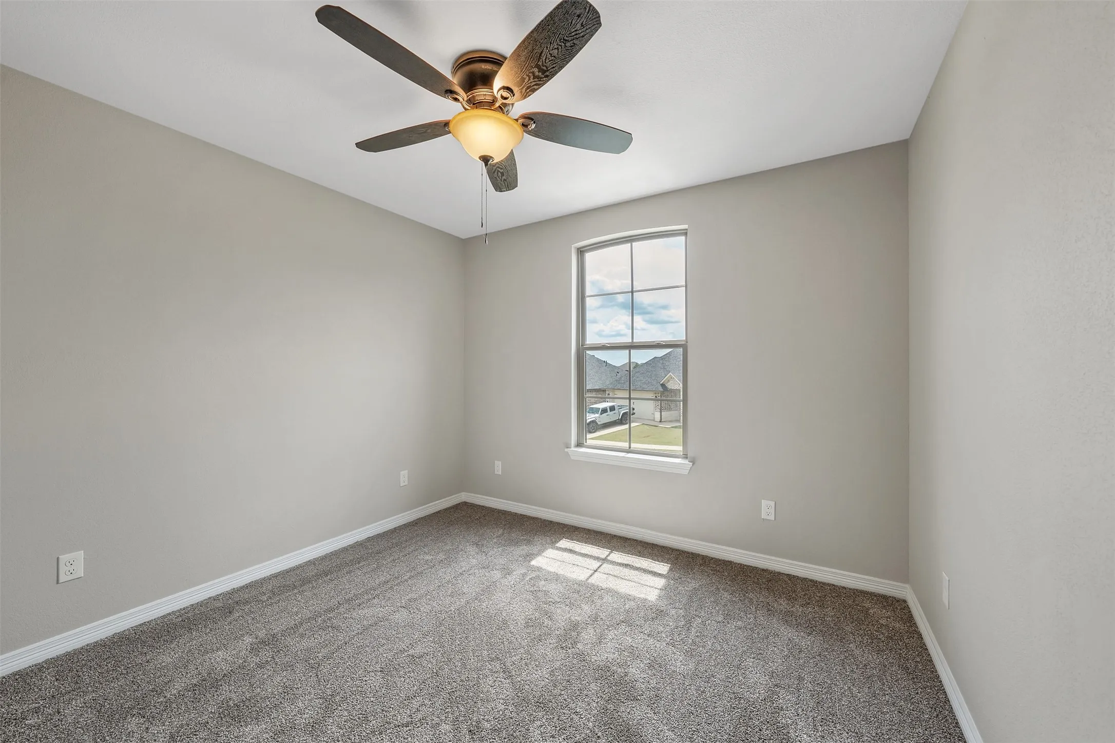 Single Family Residence For Sale in Smith County , 508 Cornerstone, Lindale, Texas 75771, 4 Bedroom, 3 Bathroom, 2 Garage spaces, 1,798 Sqft, built in 2025, Price $329,500, mls#21288670, Real Estate Agent in Lindale, Homes For Sale in Smith county, Homes For Sale in Lindale, Realtor in Lindale Texas, Real Estate Brokerage Independent Realty Texas, Luminita Cordes Realtor