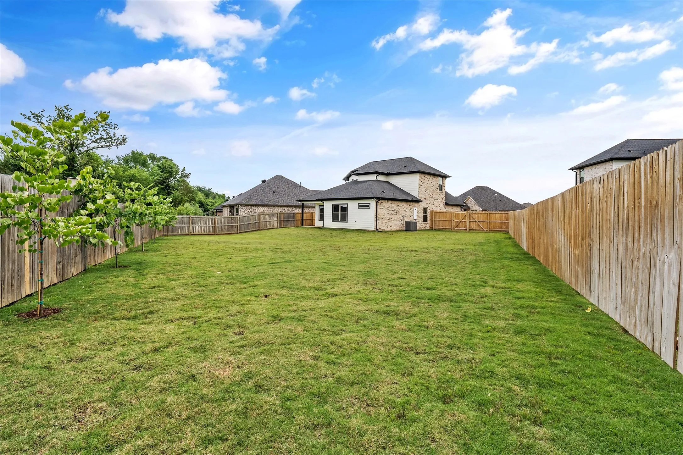 Single Family Residence For Sale in Smith County , 508 Cornerstone, Lindale, Texas 75771, 4 Bedroom, 3 Bathroom, 2 Garage spaces, 1,798 Sqft, built in 2025, Price $329,500, mls#21288670, Real Estate Agent in Lindale, Homes For Sale in Smith county, Homes For Sale in Lindale, Realtor in Lindale Texas, Real Estate Brokerage Independent Realty Texas, Luminita Cordes Realtor