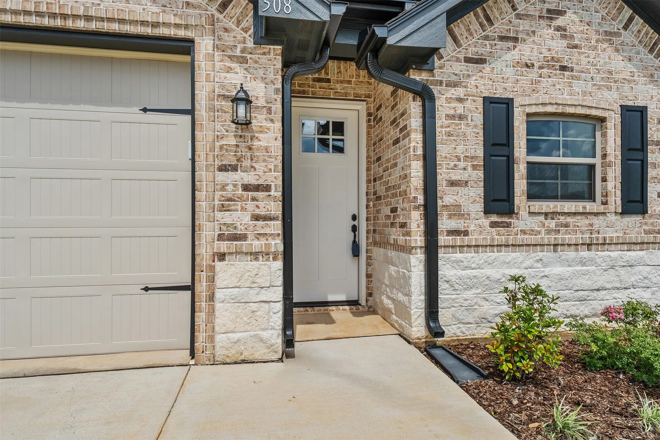 Single Family Residence For Sale in Smith County , 508 Cornerstone, Lindale, Texas 75771, 4 Bedroom, 3 Bathroom, 2 Garage spaces, 1,798 Sqft, built in 2025, Price $329,500, mls#21288670, Real Estate Agent in Lindale, Homes For Sale in Smith county, Homes For Sale in Lindale, Realtor in Lindale Texas, Real Estate Brokerage Independent Realty Texas, Luminita Cordes Realtor