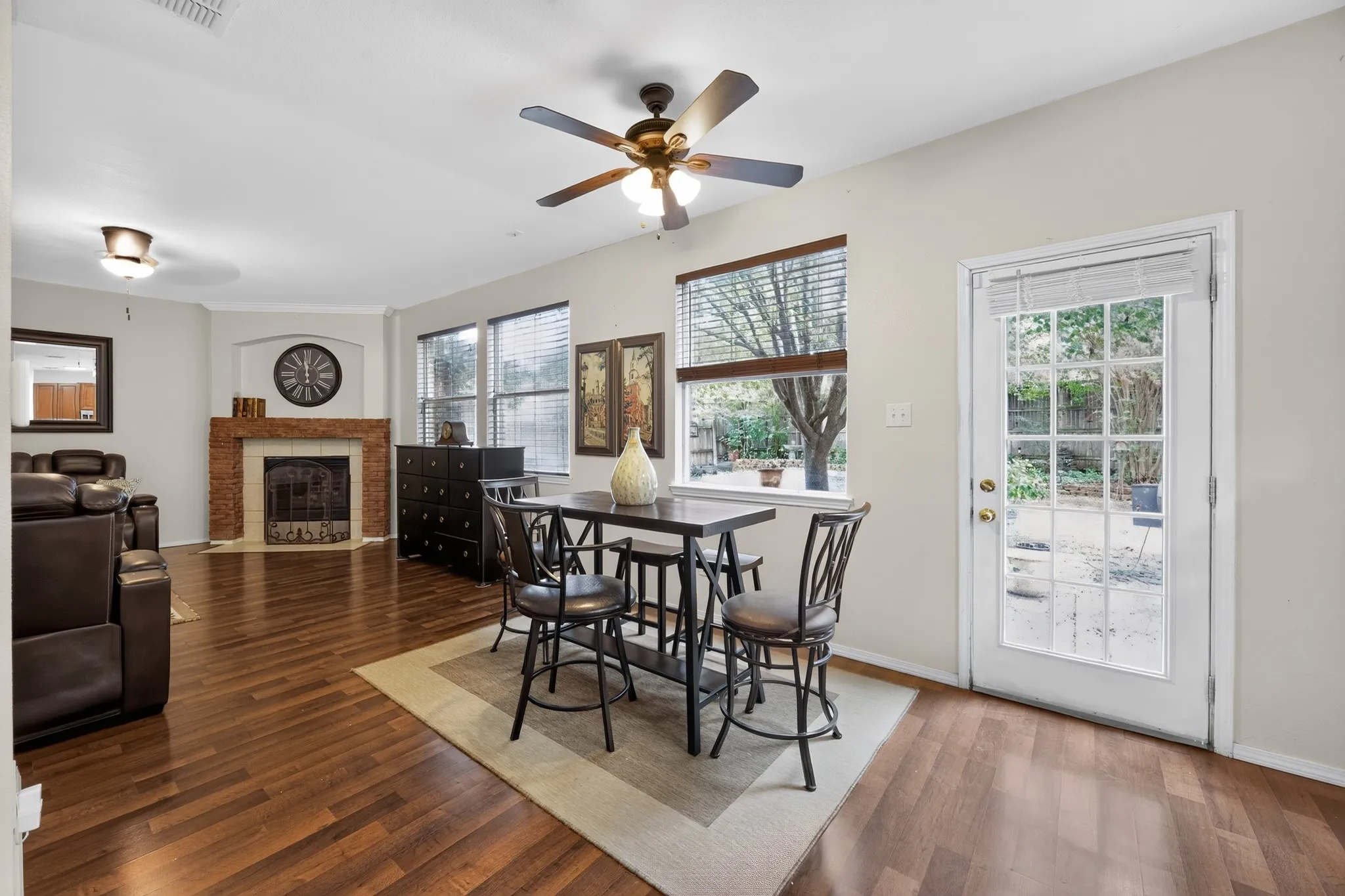 Single Family Residence For Sale in Dallas County , 10610 Gleneagles Lane, Rowlett, Texas 75089, 4 Bedrooms, 3 Bathrooms, 2 Garage spaces, 2,526 Sqft, built in 2001, Price $370,000, mls#21288700, Real Estate Agent in Rowlett, Homes For Sale in Dallas county, Homes For Sale in Rowlett, Realtor in Rowlett Texas, Real Estate Brokerage Independent Realty Texas, Luminita Cordes Realtor