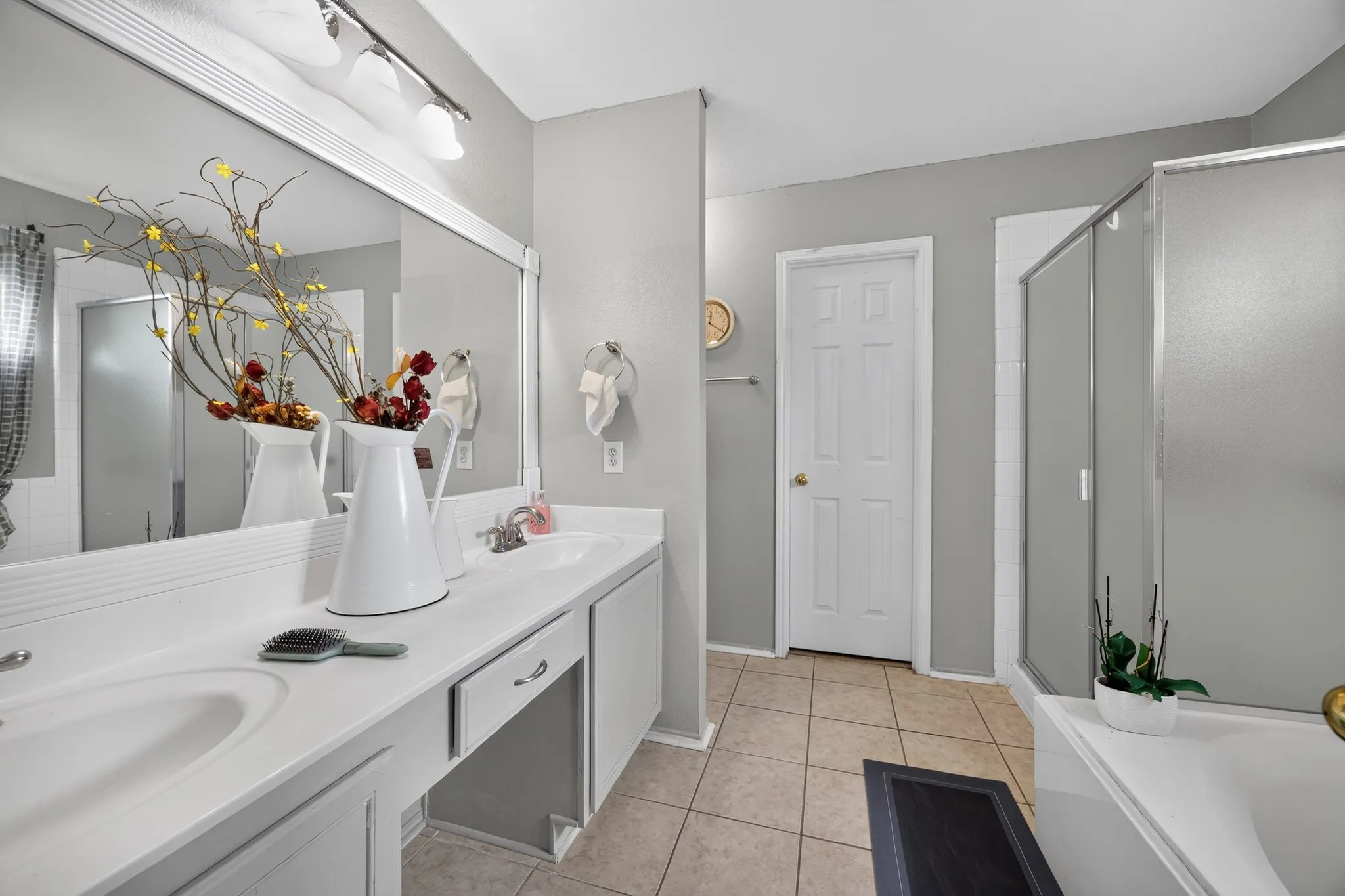 Single Family Residence For Sale in Dallas County , 10610 Gleneagles Lane, Rowlett, Texas 75089, 4 Bedrooms, 3 Bathrooms, 2 Garage spaces, 2,526 Sqft, built in 2001, Price $370,000, mls#21288700, Real Estate Agent in Rowlett, Homes For Sale in Dallas county, Homes For Sale in Rowlett, Realtor in Rowlett Texas, Real Estate Brokerage Independent Realty Texas, Luminita Cordes Realtor