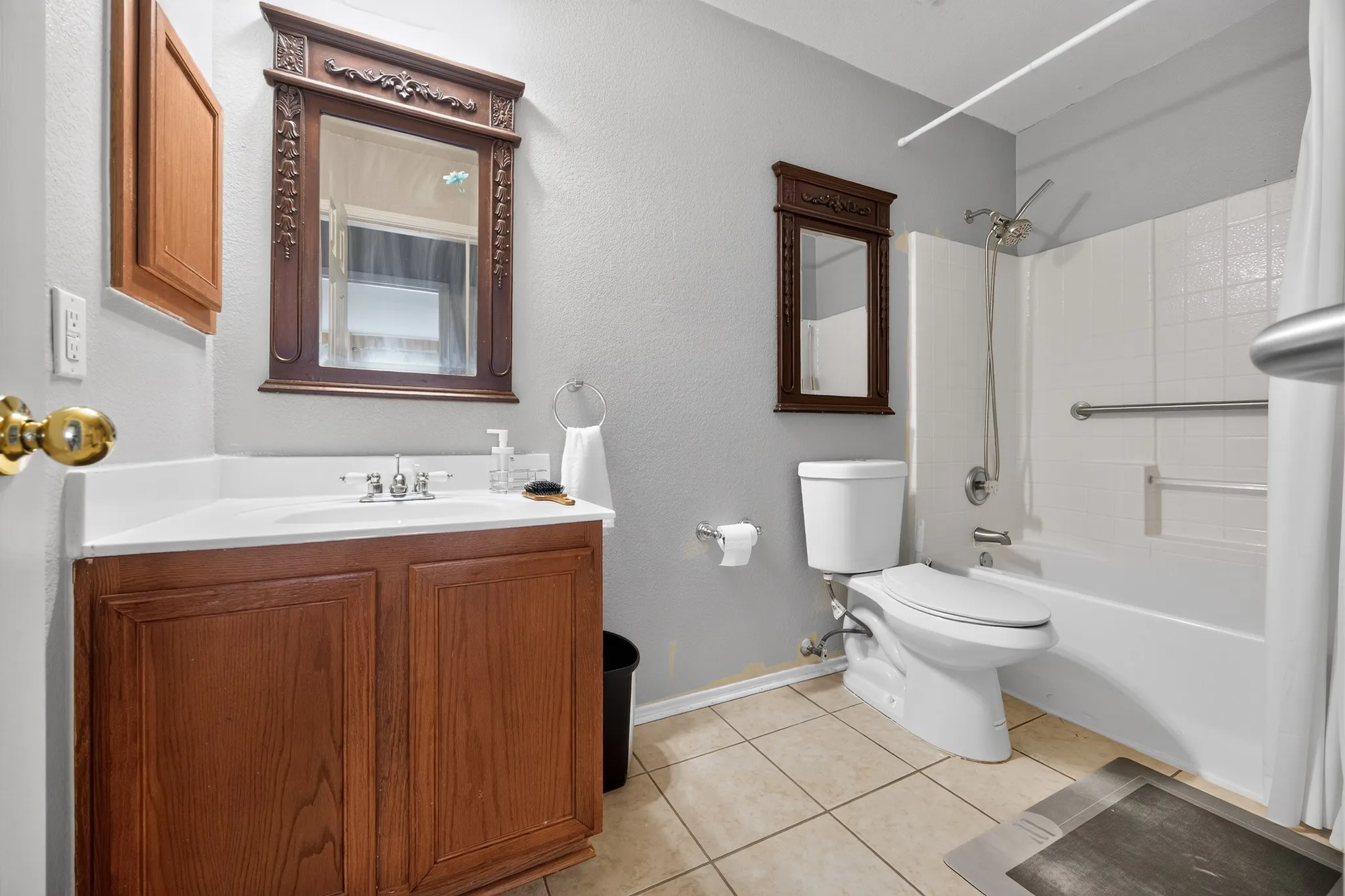 Single Family Residence For Sale in Dallas County , 10610 Gleneagles Lane, Rowlett, Texas 75089, 4 Bedrooms, 3 Bathrooms, 2 Garage spaces, 2,526 Sqft, built in 2001, Price $370,000, mls#21288700, Real Estate Agent in Rowlett, Homes For Sale in Dallas county, Homes For Sale in Rowlett, Realtor in Rowlett Texas, Real Estate Brokerage Independent Realty Texas, Luminita Cordes Realtor