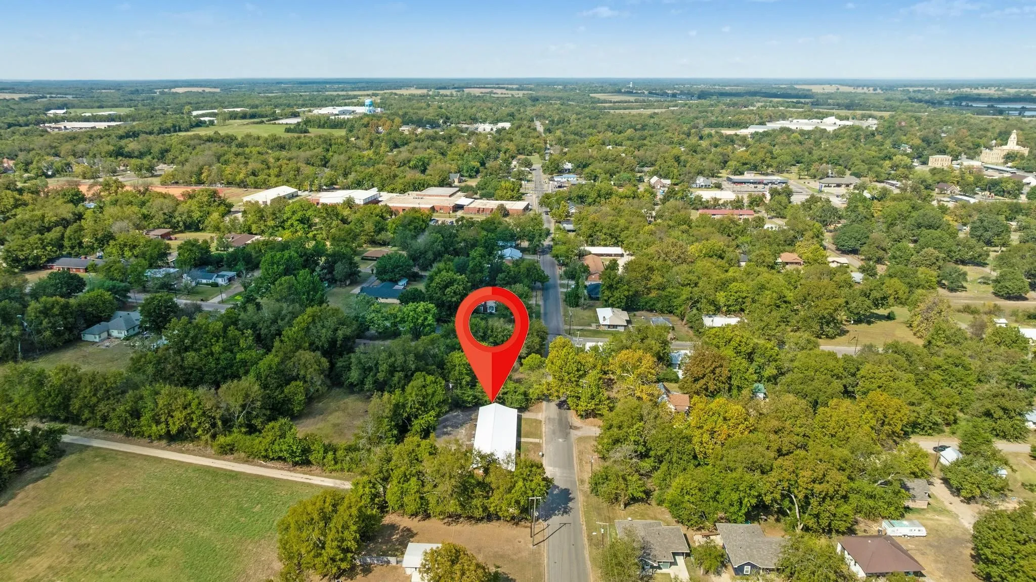 For Sale in Red River (TX) County , 700 S Donoho Street 700, 702, 704, 706, 708, Clarksville, Texas 75426, 5 Bedrooms, 1 Bathroom, Garage spaces, 0 Sqft, built in 1969, Price $249,900, mls#21288721, Real Estate Agent in Clarksville, Homes For Sale in Red River (TX) county, Homes For Sale in Clarksville, Realtor in Clarksville Texas, Real Estate Brokerage Independent Realty Texas, Luminita Cordes Realtor