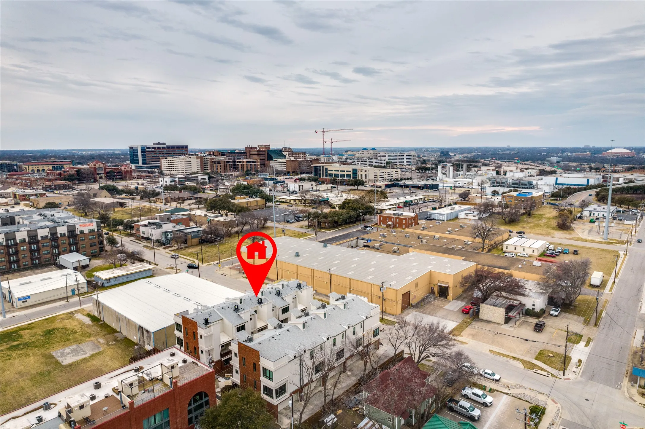 Townhouse For Rent in Tarrant County , 345 College Avenue, Fort Worth, Texas 76104, 2 Bedroom, 3 Bathroom, 2 Garage spaces, 2,020 Sqft, built in 2026, mls#21277804, Real Estate Agent in Fort Worth, Homes For Rent in Tarrant county, Homes For Rent in Fort Worth, Realtor in Fort Worth Texas, Real Estate Brokerage Independent Realty Texas, Luminita Cordes Realtor