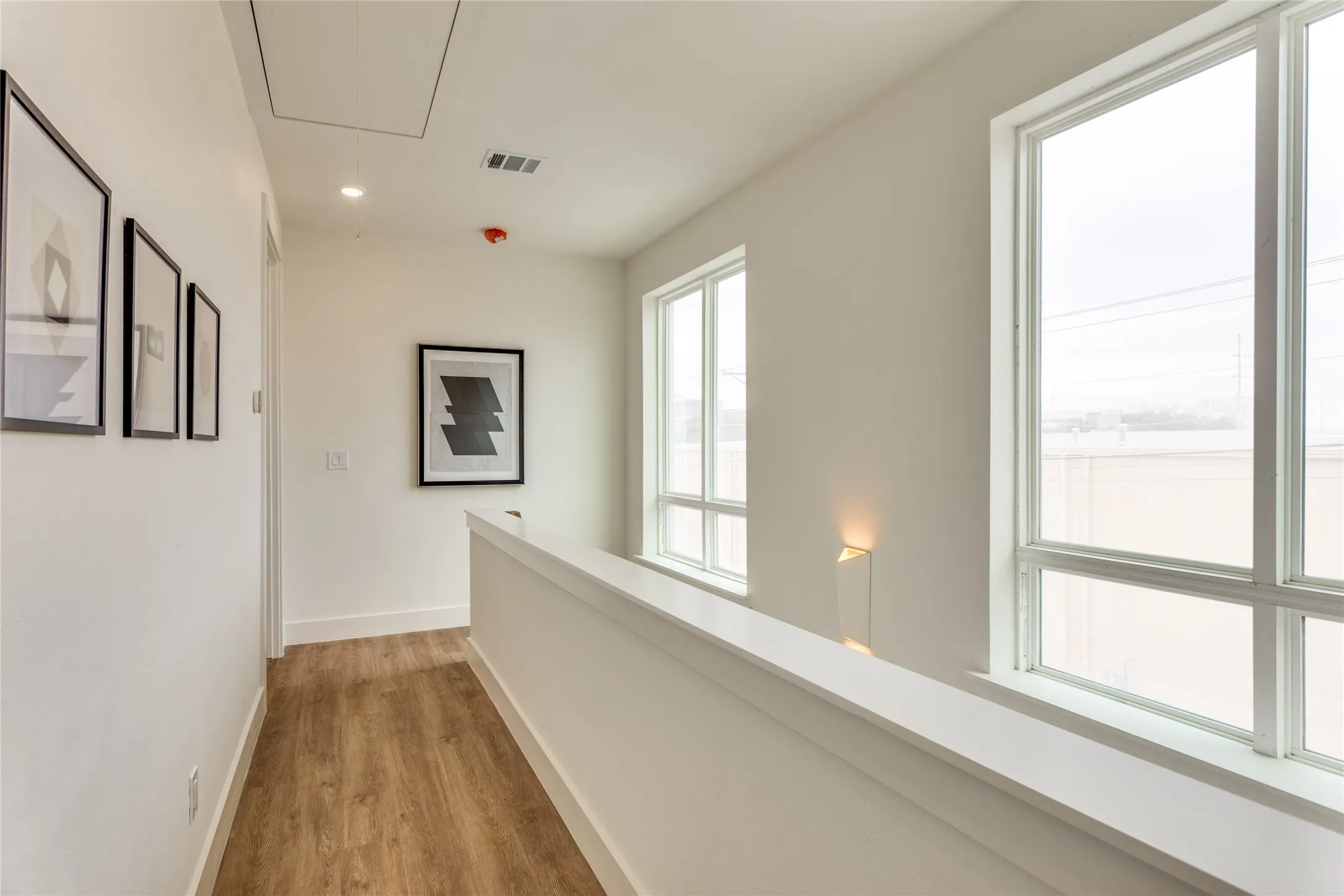 Townhouse For Rent in Tarrant County , 345 College Avenue, Fort Worth, Texas 76104, 2 Bedroom, 3 Bathroom, 2 Garage spaces, 2,020 Sqft, built in 2026, mls#21277804, Real Estate Agent in Fort Worth, Homes For Rent in Tarrant county, Homes For Rent in Fort Worth, Realtor in Fort Worth Texas, Real Estate Brokerage Independent Realty Texas, Luminita Cordes Realtor