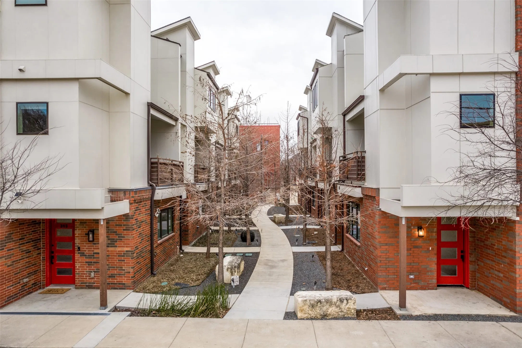 Townhouse For Rent in Tarrant County , 345 College Avenue, Fort Worth, Texas 76104, 2 Bedroom, 3 Bathroom, 2 Garage spaces, 2,020 Sqft, built in 2026, mls#21277804, Real Estate Agent in Fort Worth, Homes For Rent in Tarrant county, Homes For Rent in Fort Worth, Realtor in Fort Worth Texas, Real Estate Brokerage Independent Realty Texas, Luminita Cordes Realtor